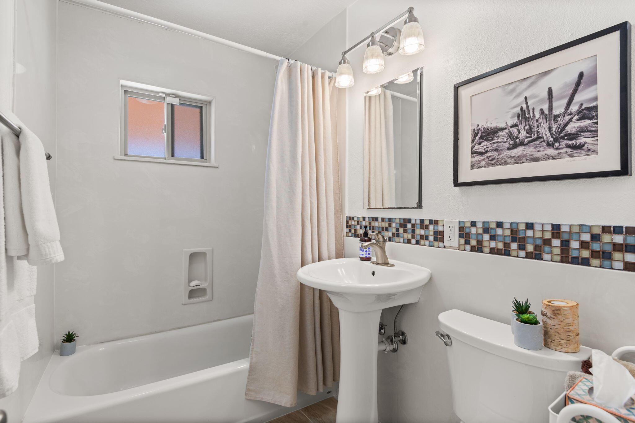 810 DELAMAR Avenue NW