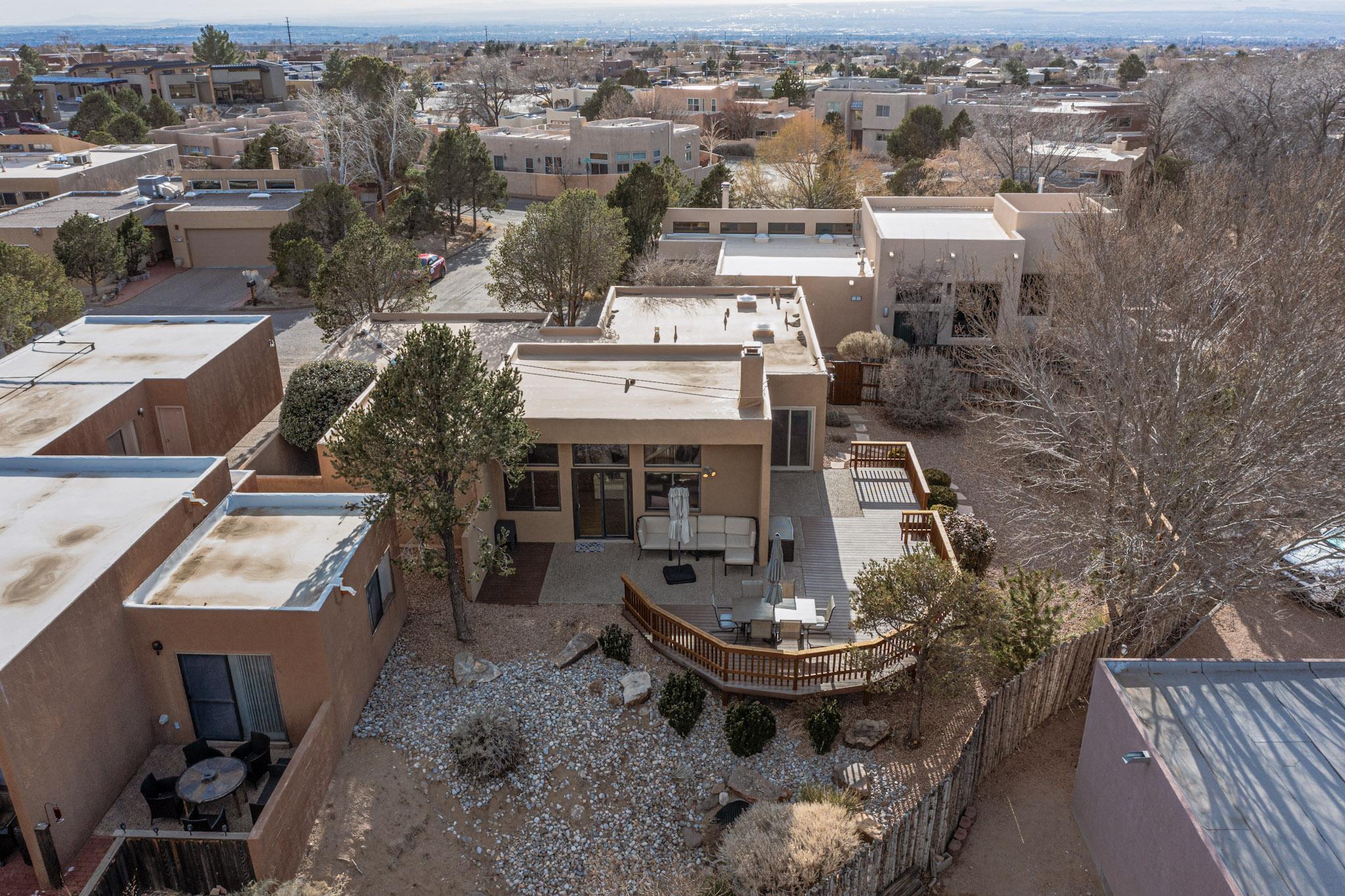 1911 QUAIL RUN Road NE