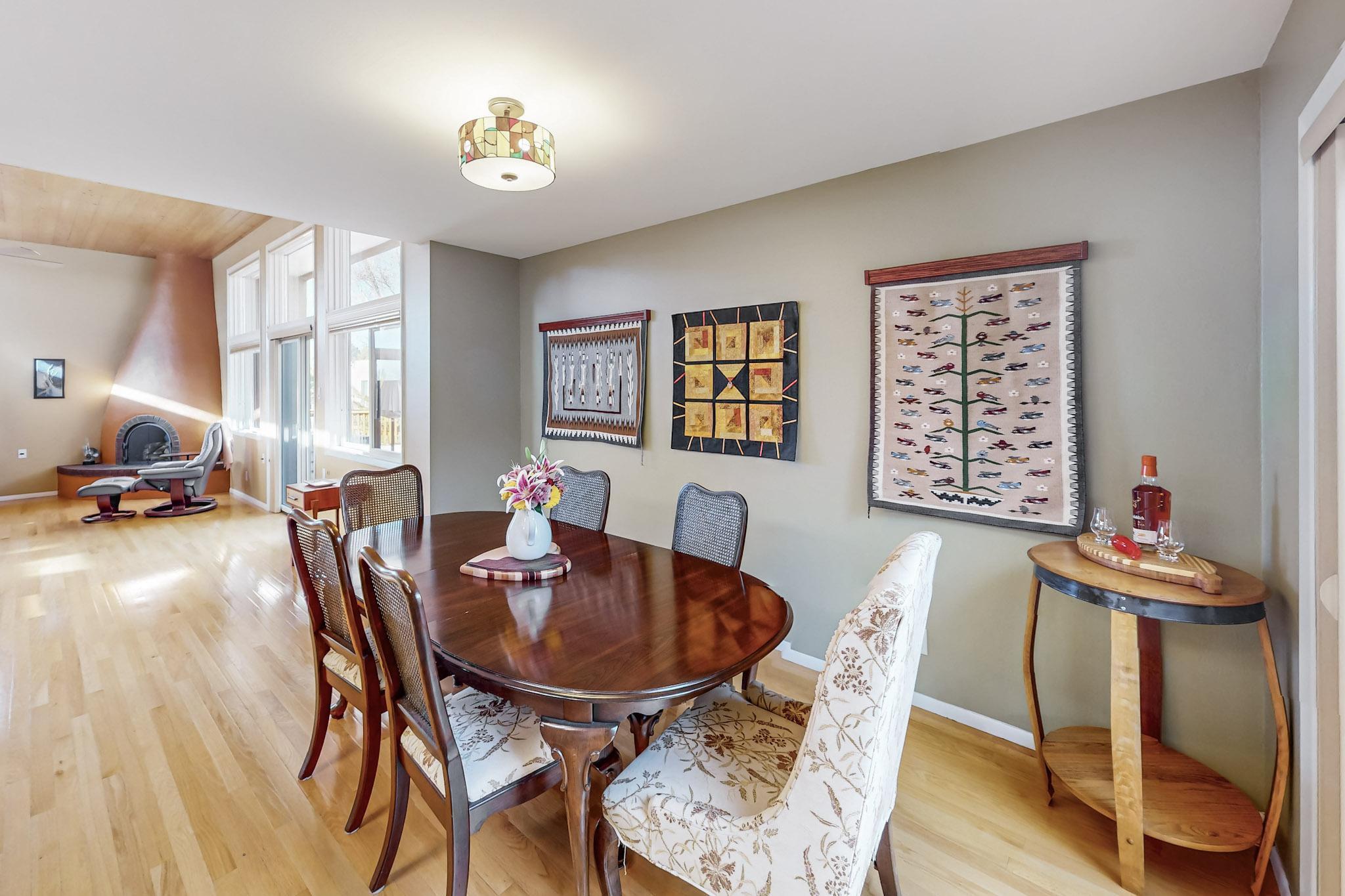 1911 QUAIL RUN Road NE