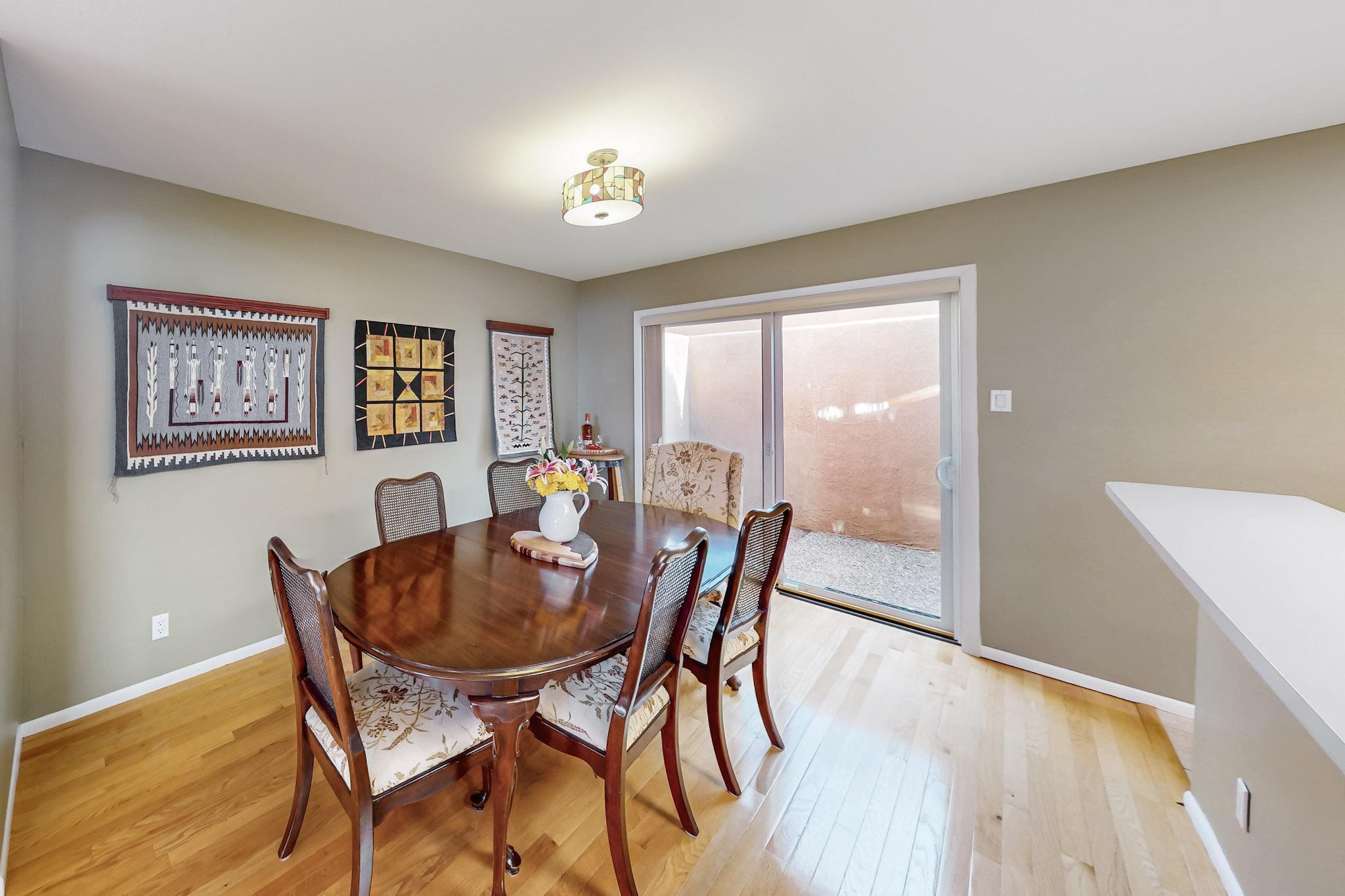 1911 QUAIL RUN Road NE