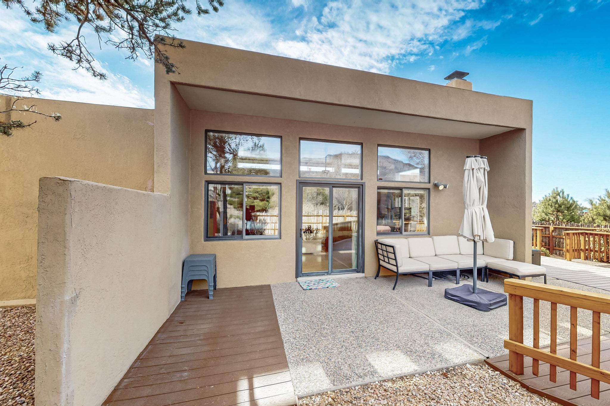 1911 QUAIL RUN Road NE