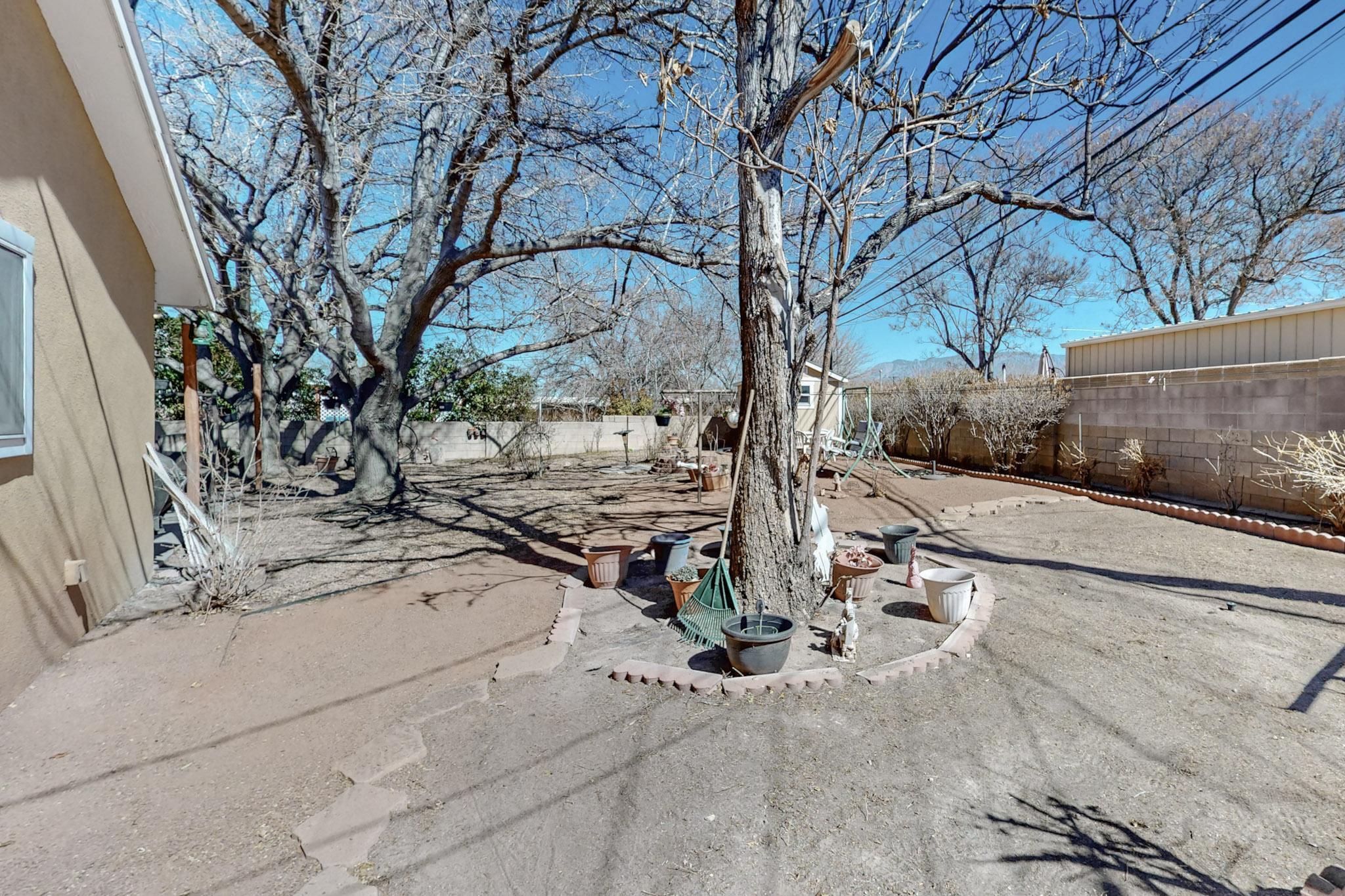 3706 CARLISLE Boulevard NE