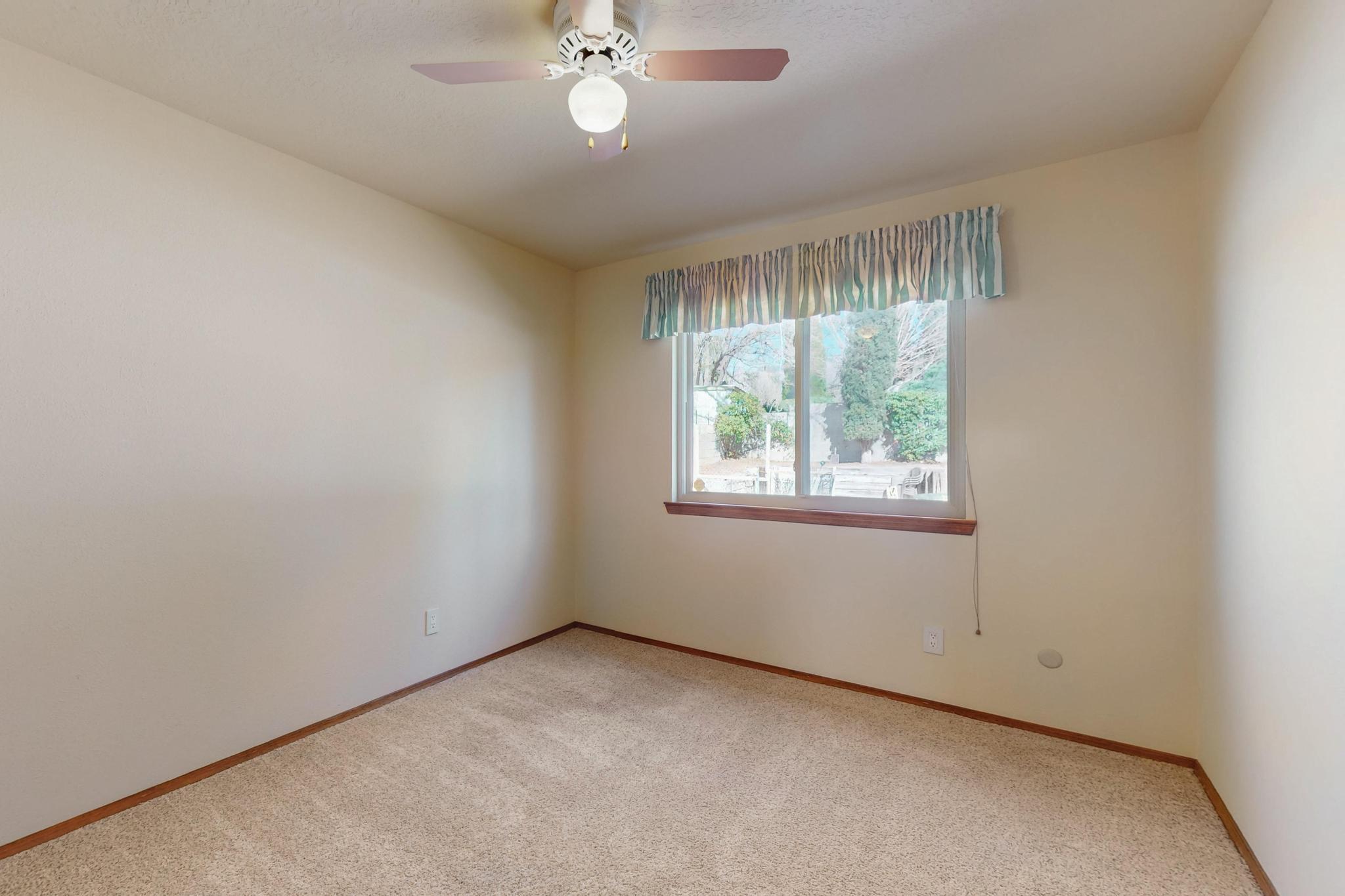 7220 CAPITOL Drive NE