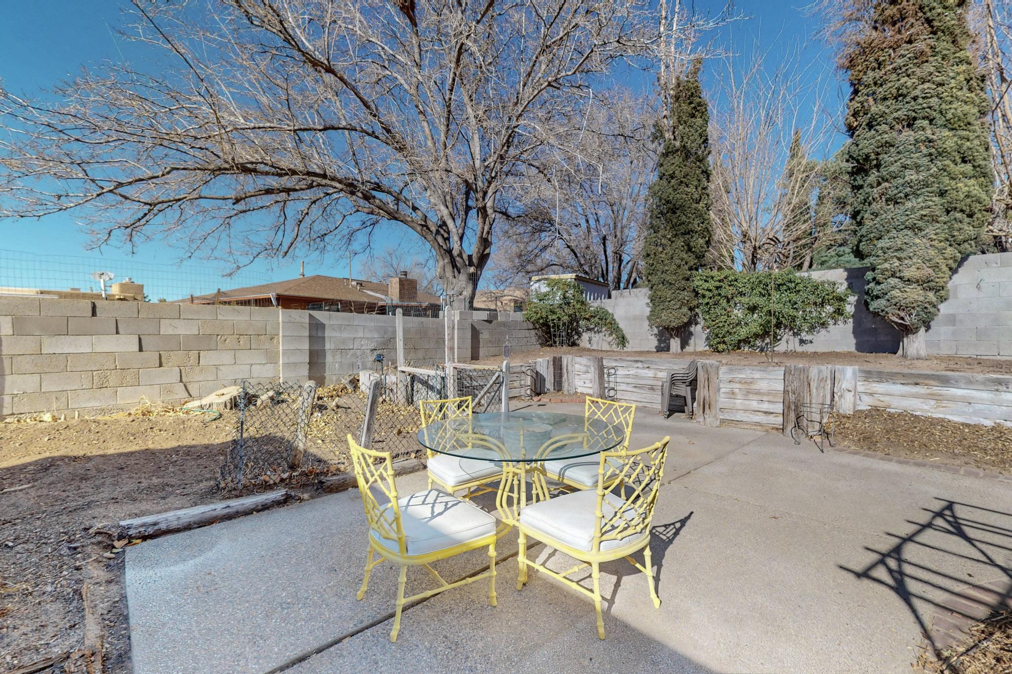 7220 CAPITOL Drive NE