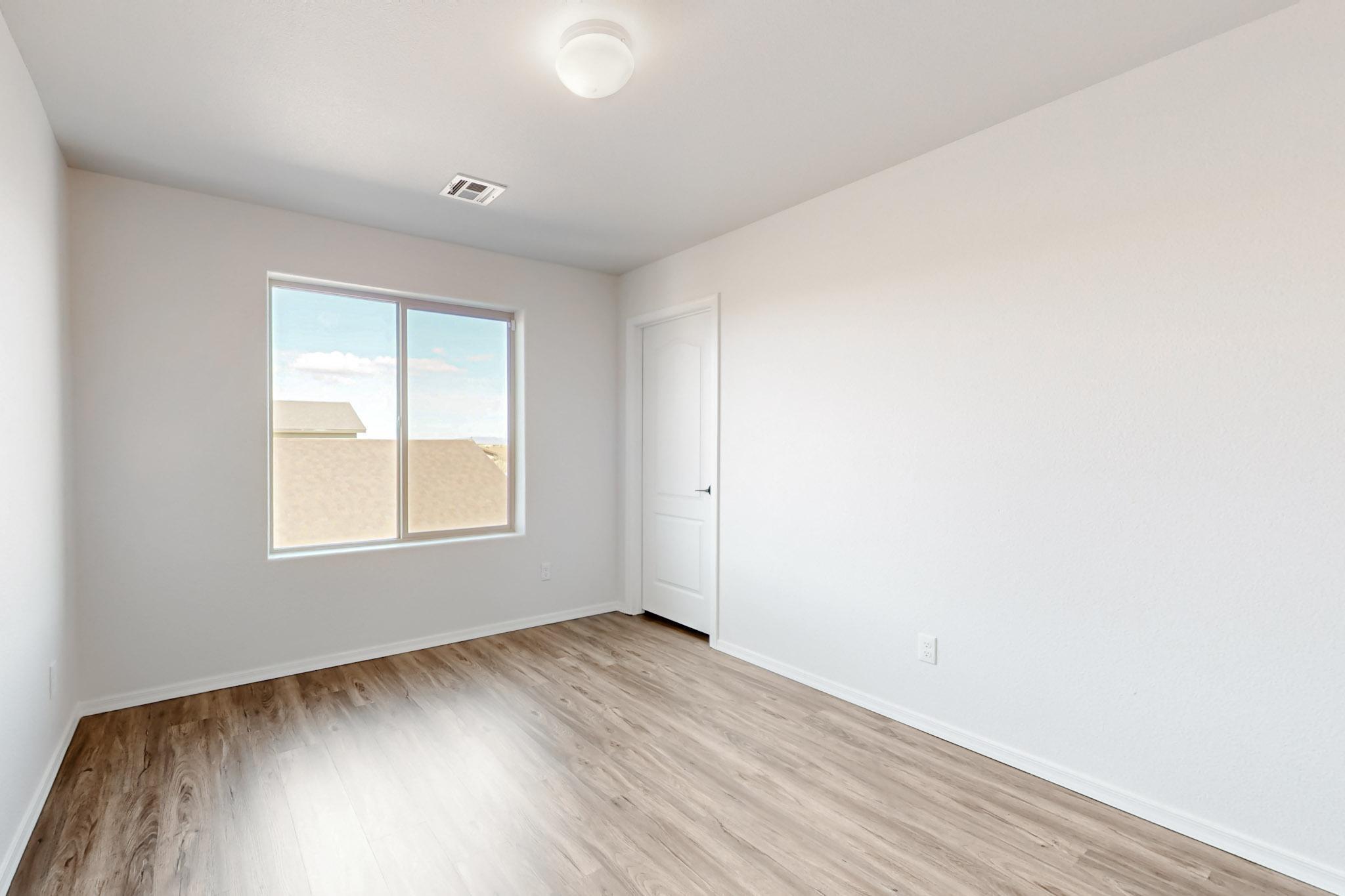 6431 MOUNTAIN HAWK Way NE