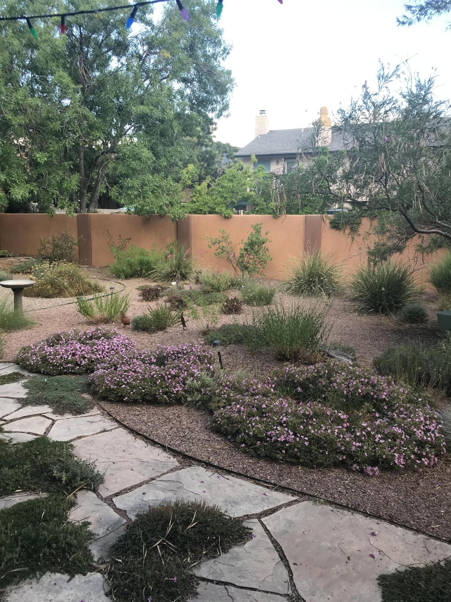 11500 SAN VICTORIO Avenue NE