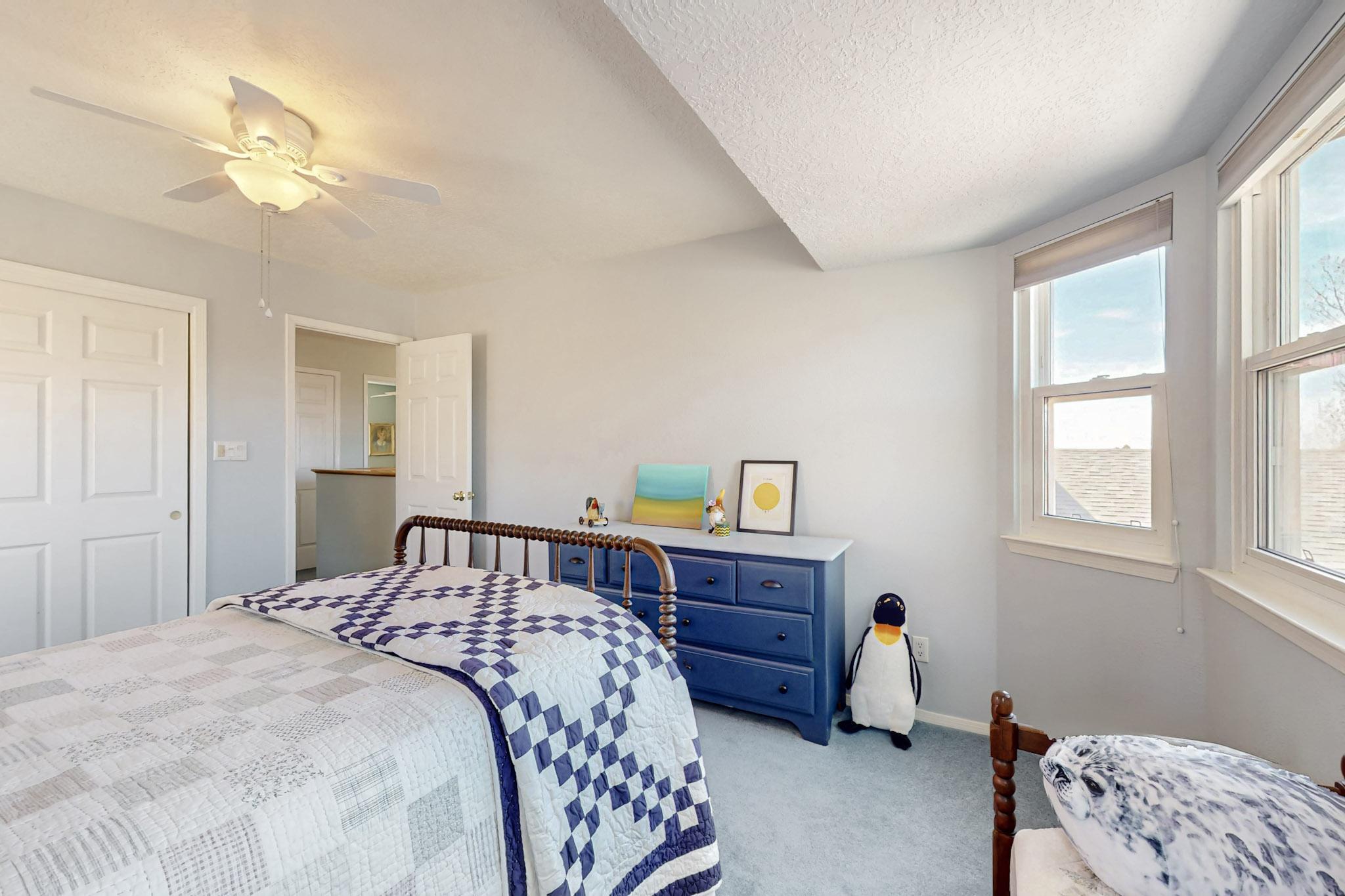 11500 SAN VICTORIO Avenue NE