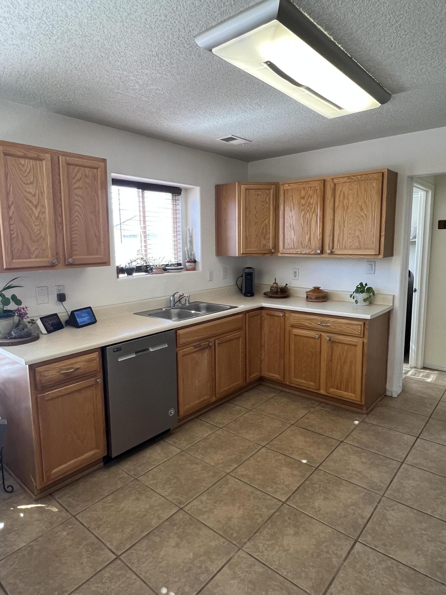 7716 Kentwood Avenue NW