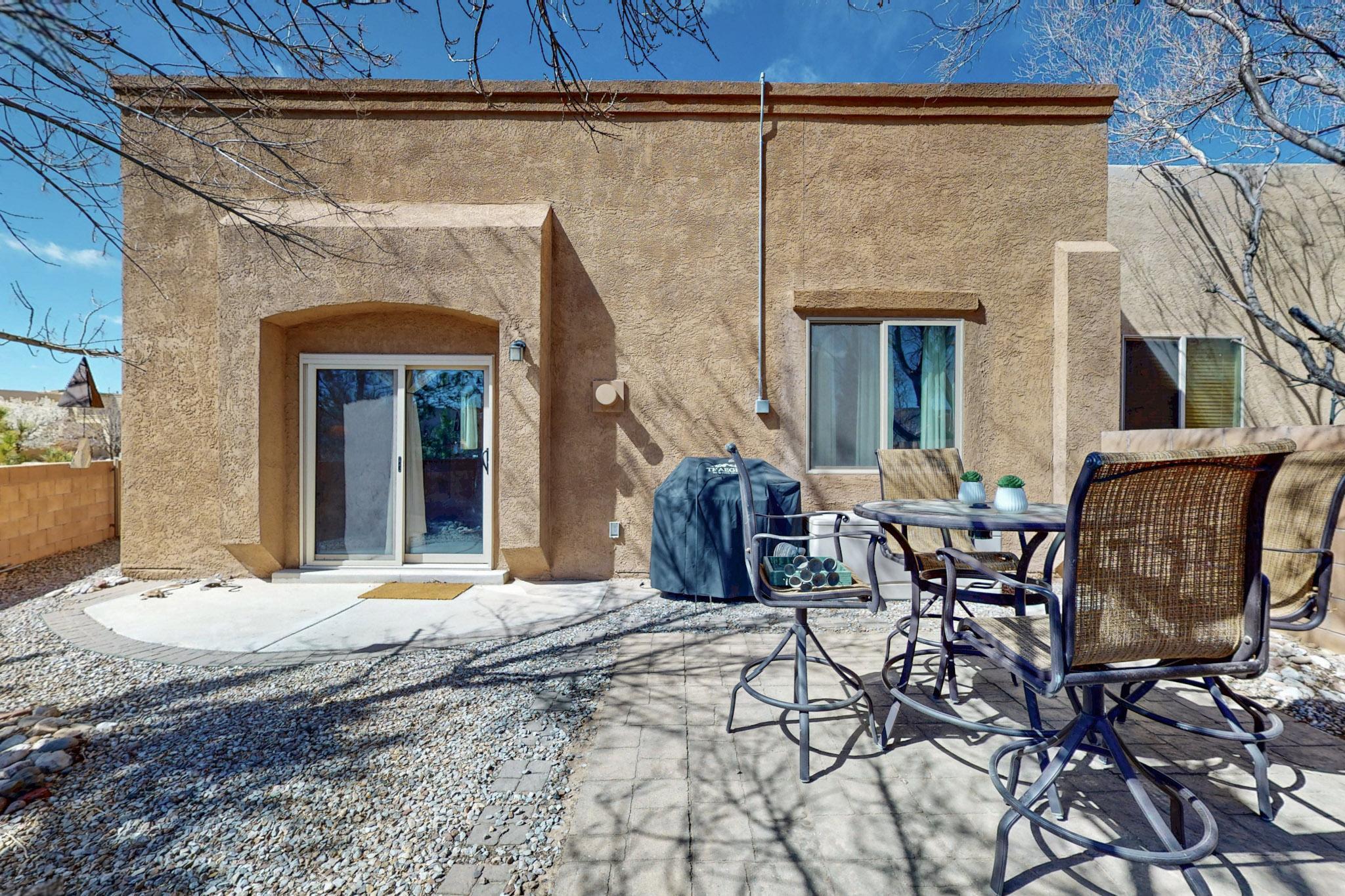 2404 PELIZZANO Drive SE