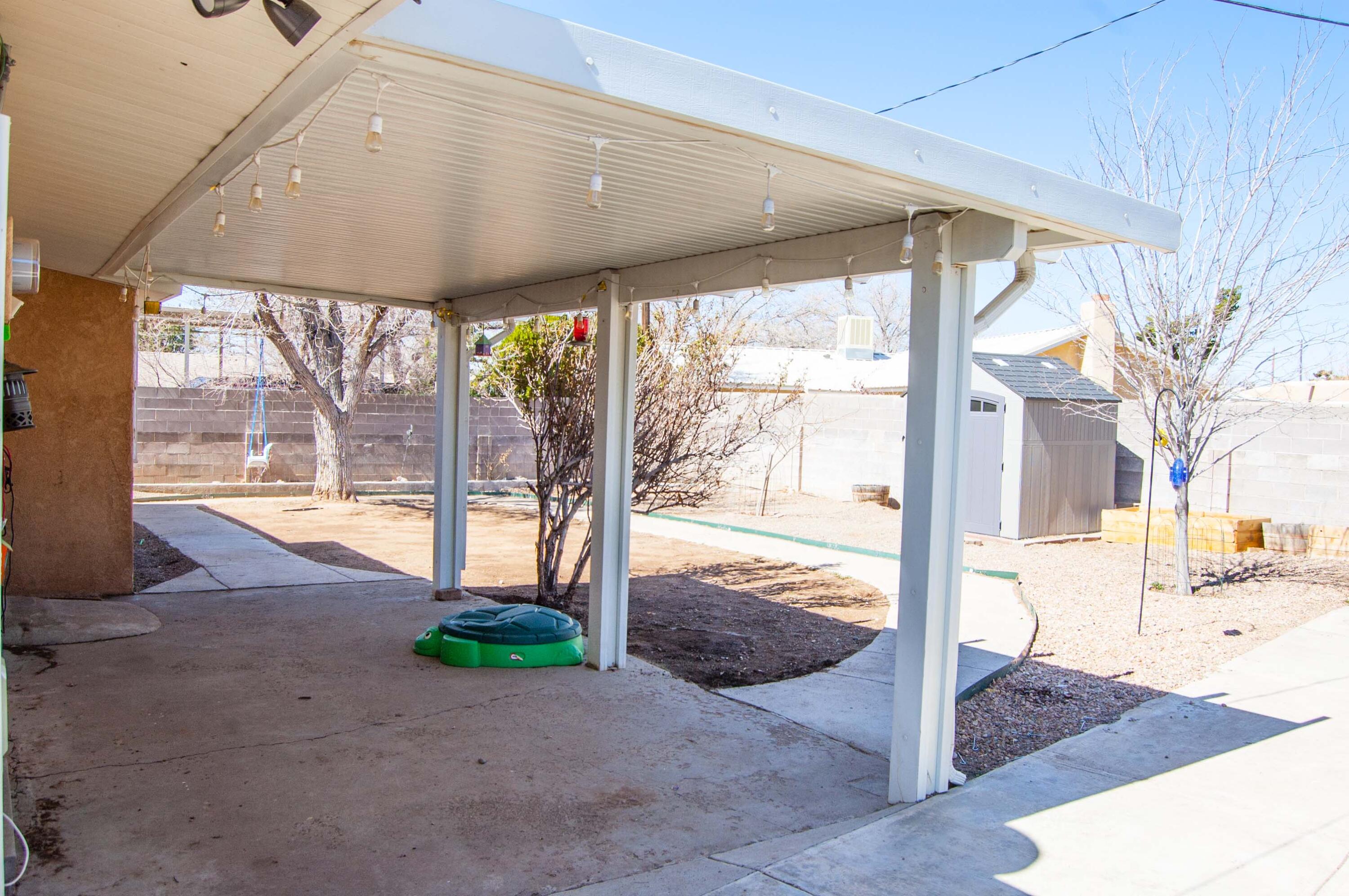 11605 COPPER Avenue NE