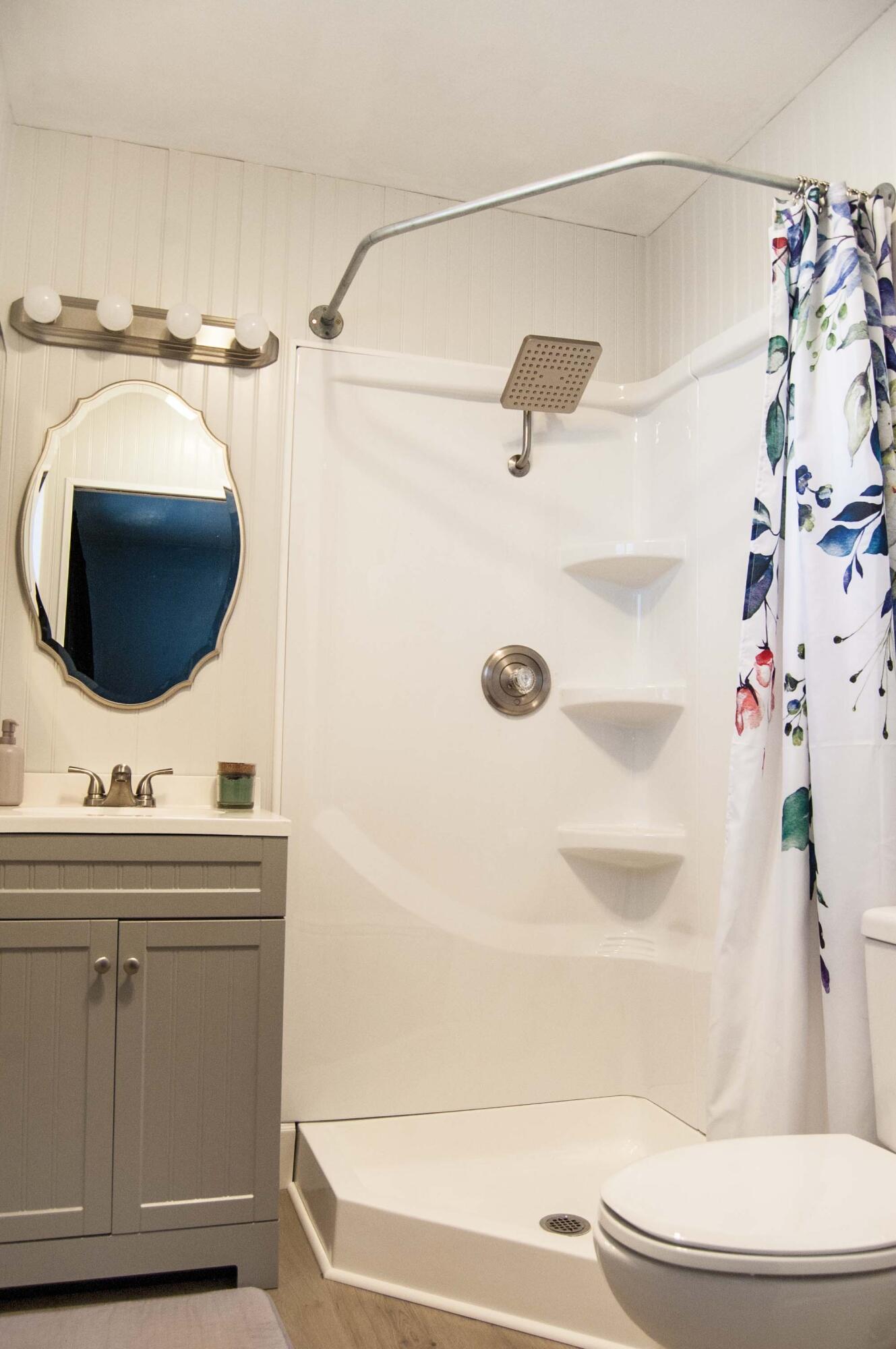 11605 COPPER Avenue NE