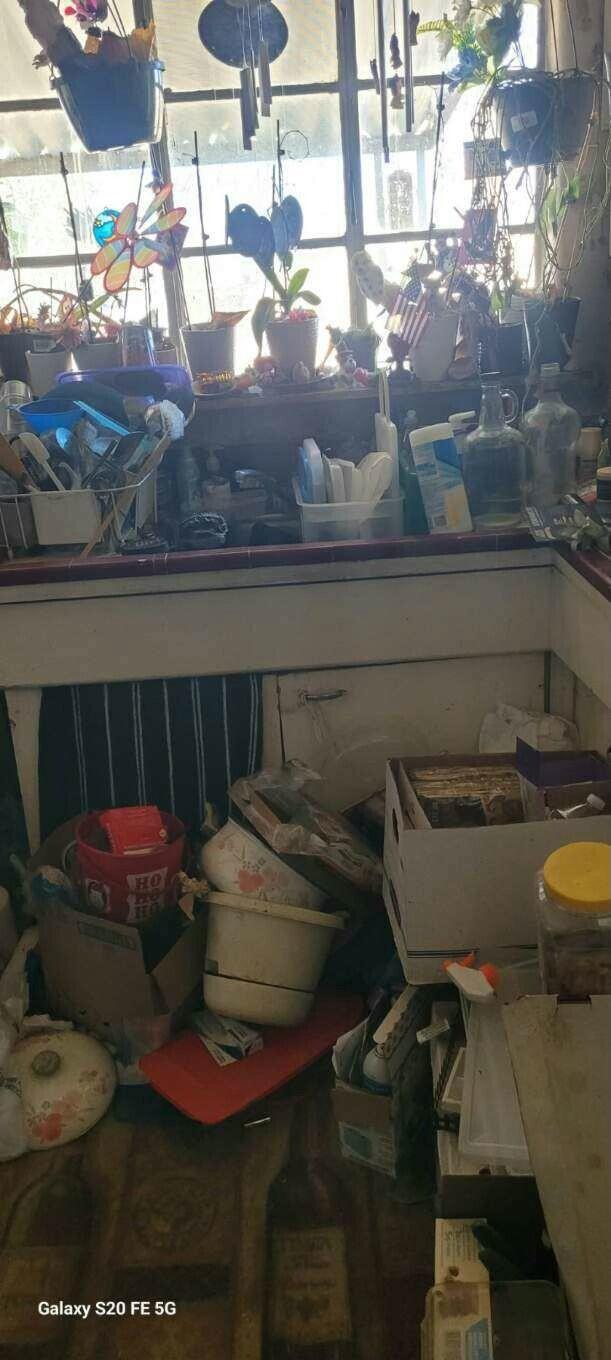 3419 LA VETA Drive NE