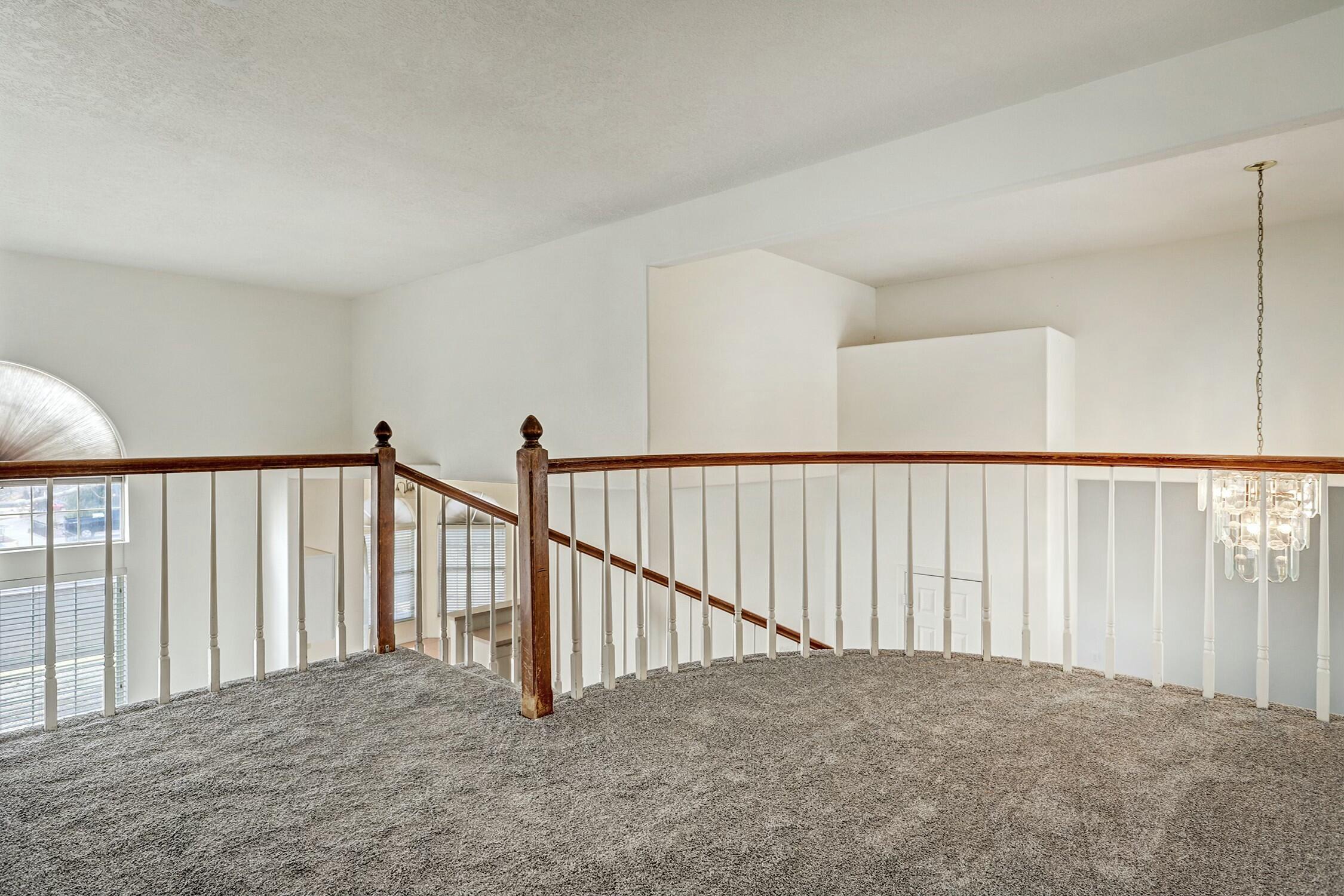 7405 COACHMAN Street NE