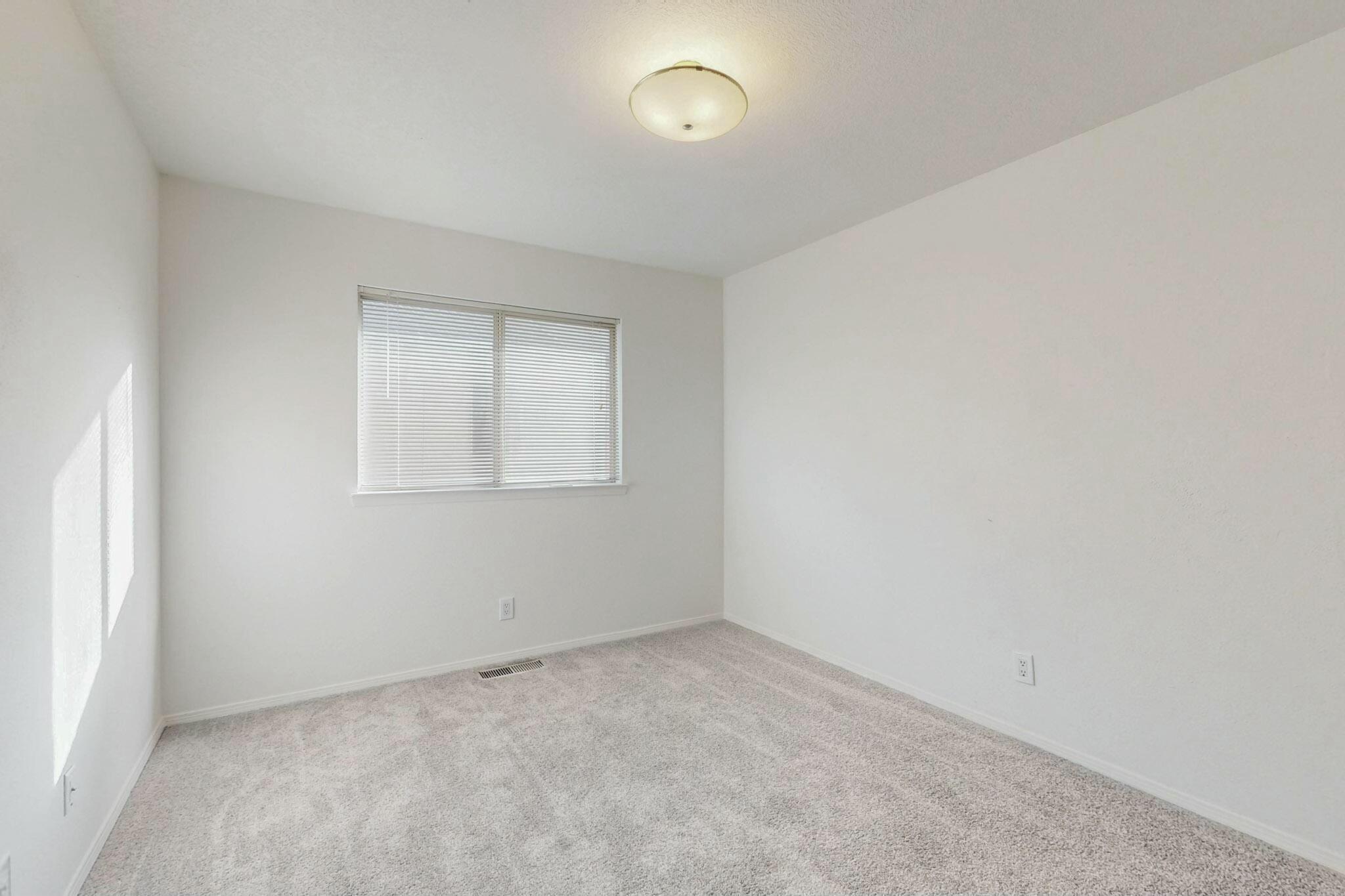 7405 COACHMAN Street NE