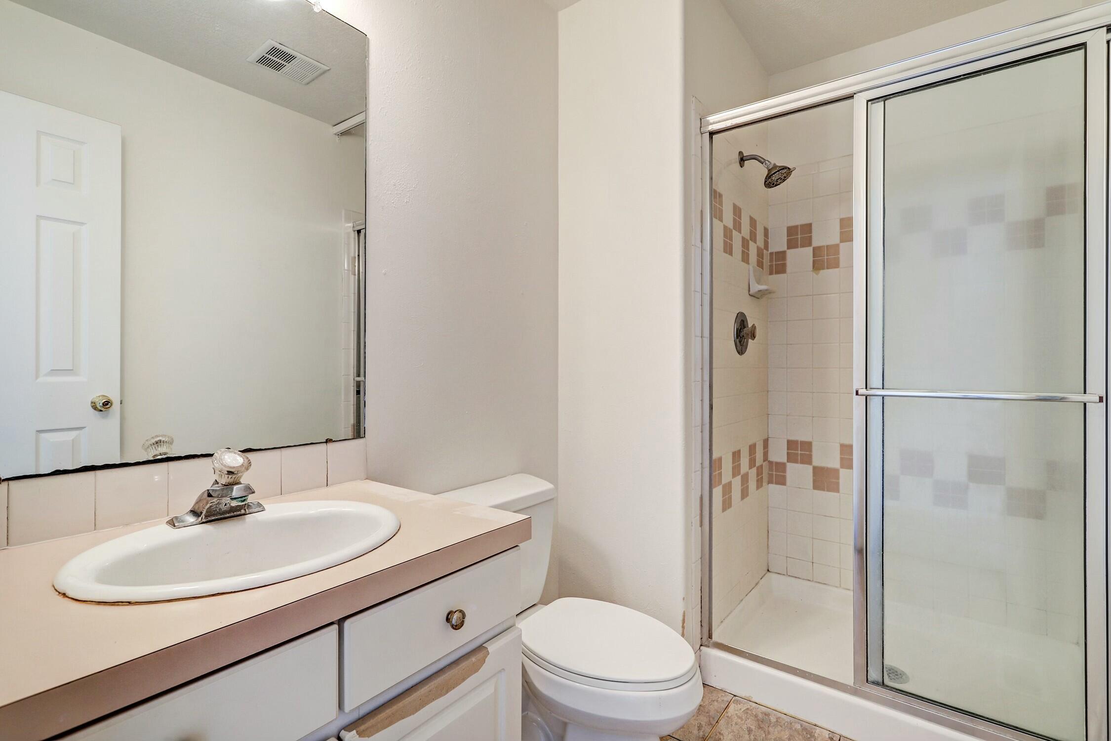 7405 COACHMAN Street NE