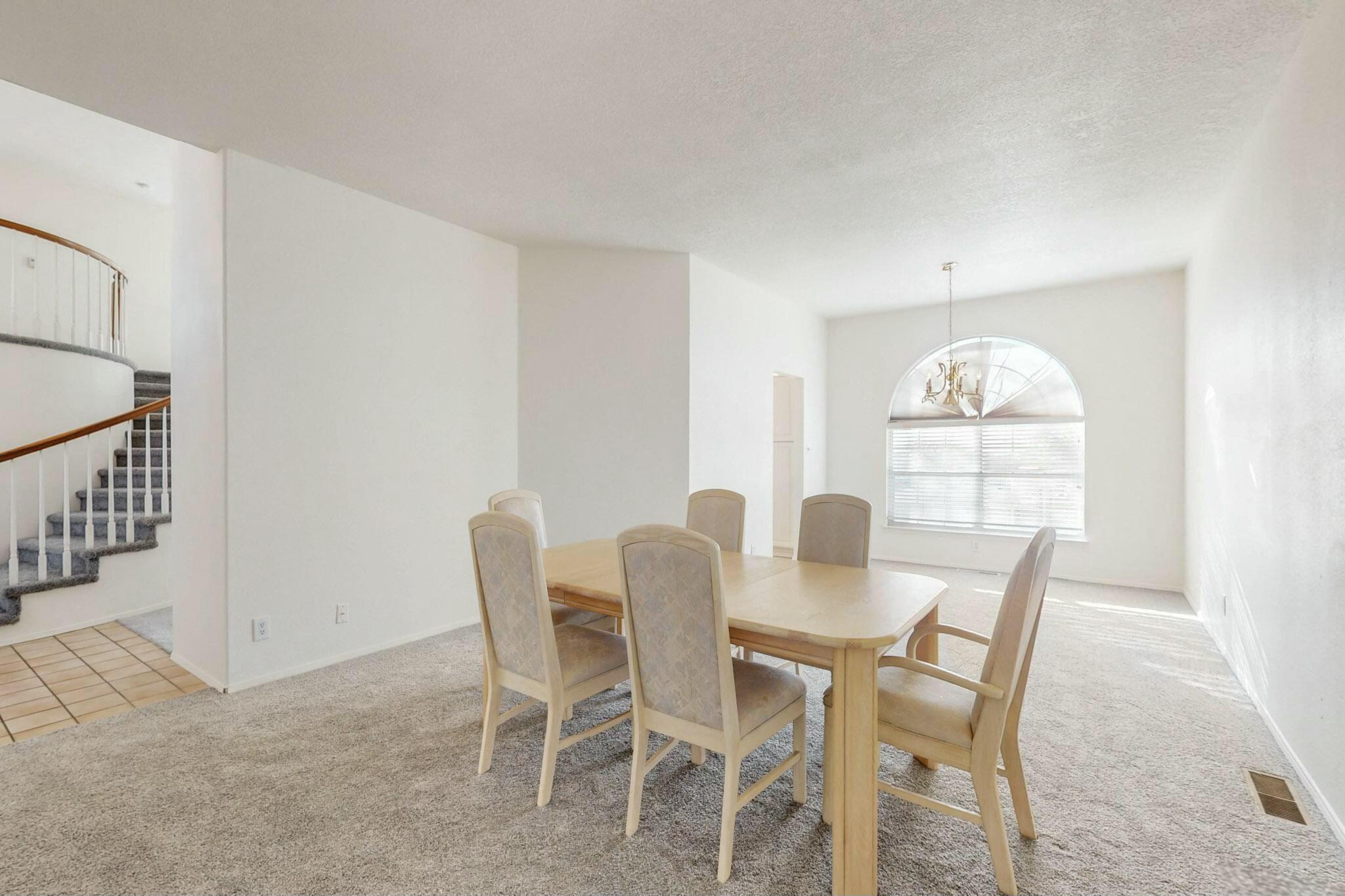 7405 COACHMAN Street NE