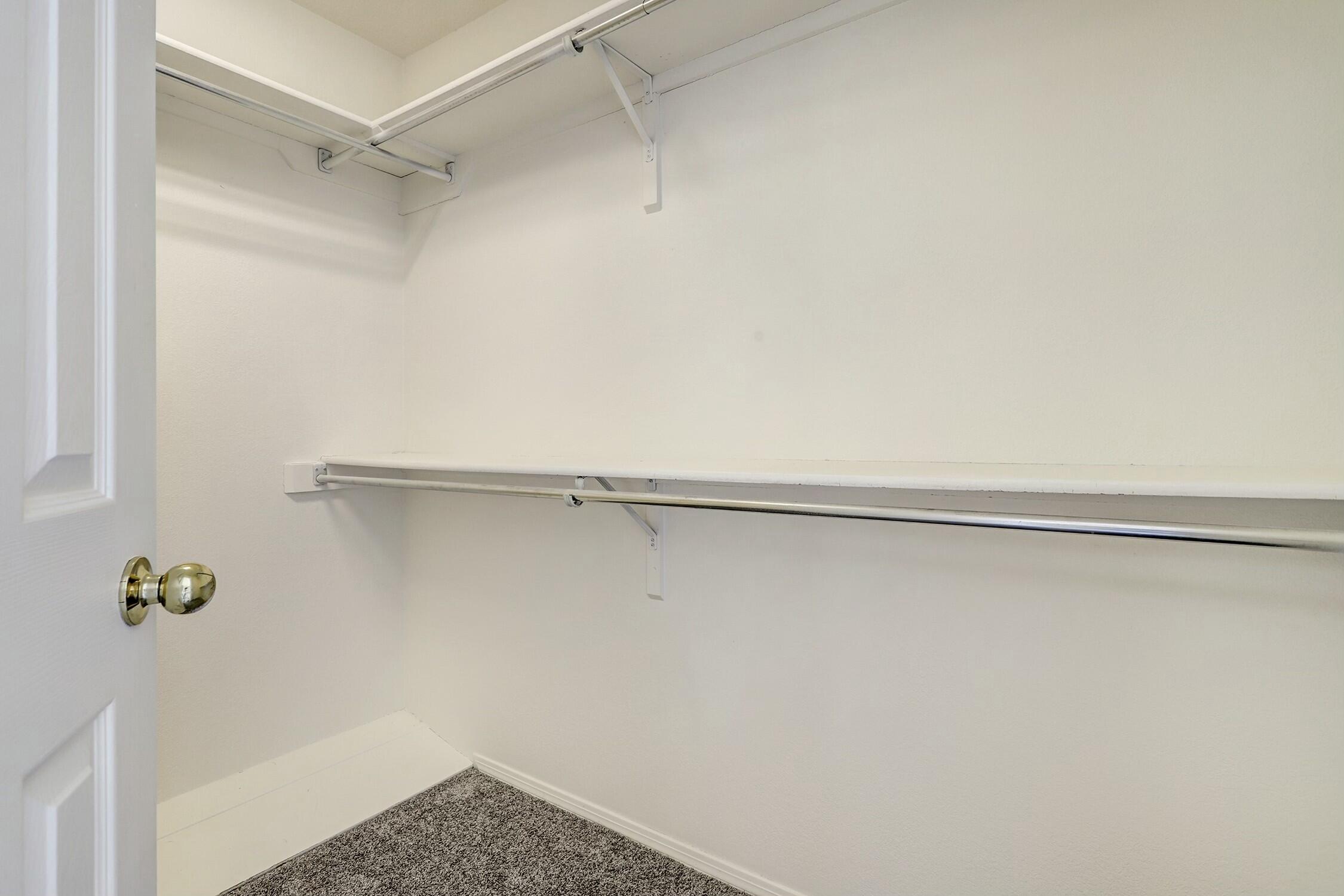 7405 COACHMAN Street NE