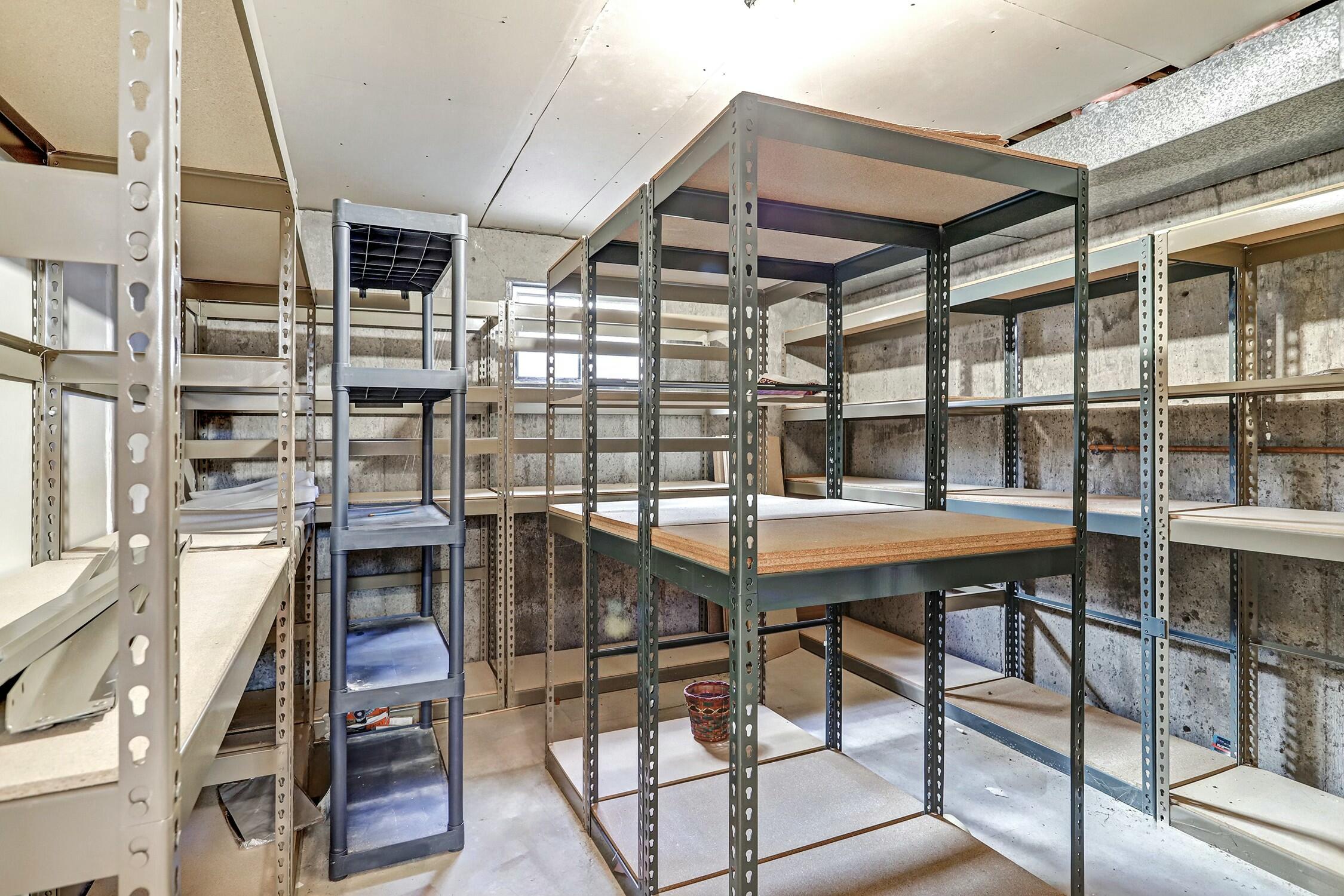 7405 COACHMAN Street NE