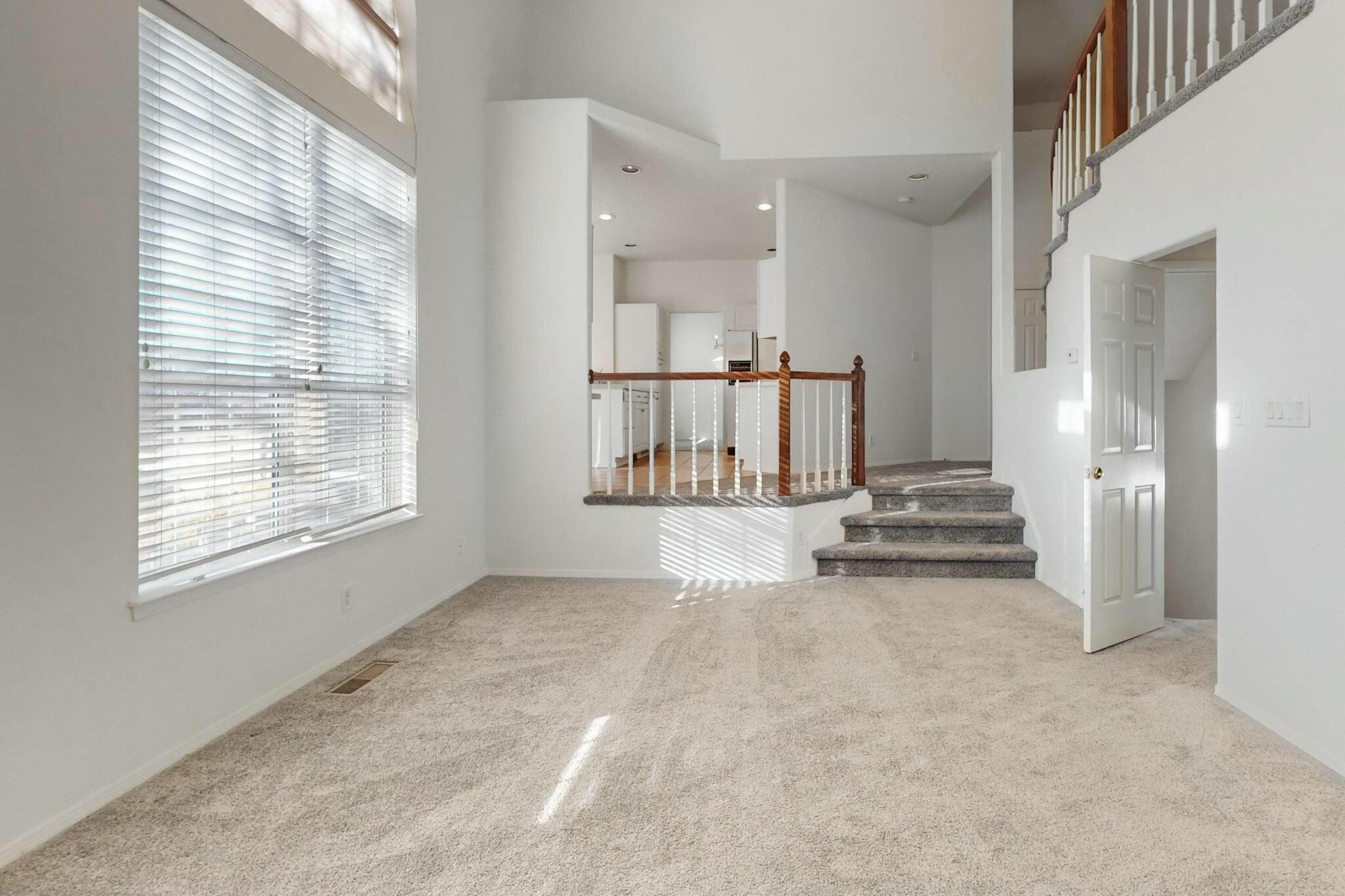 7405 COACHMAN Street NE