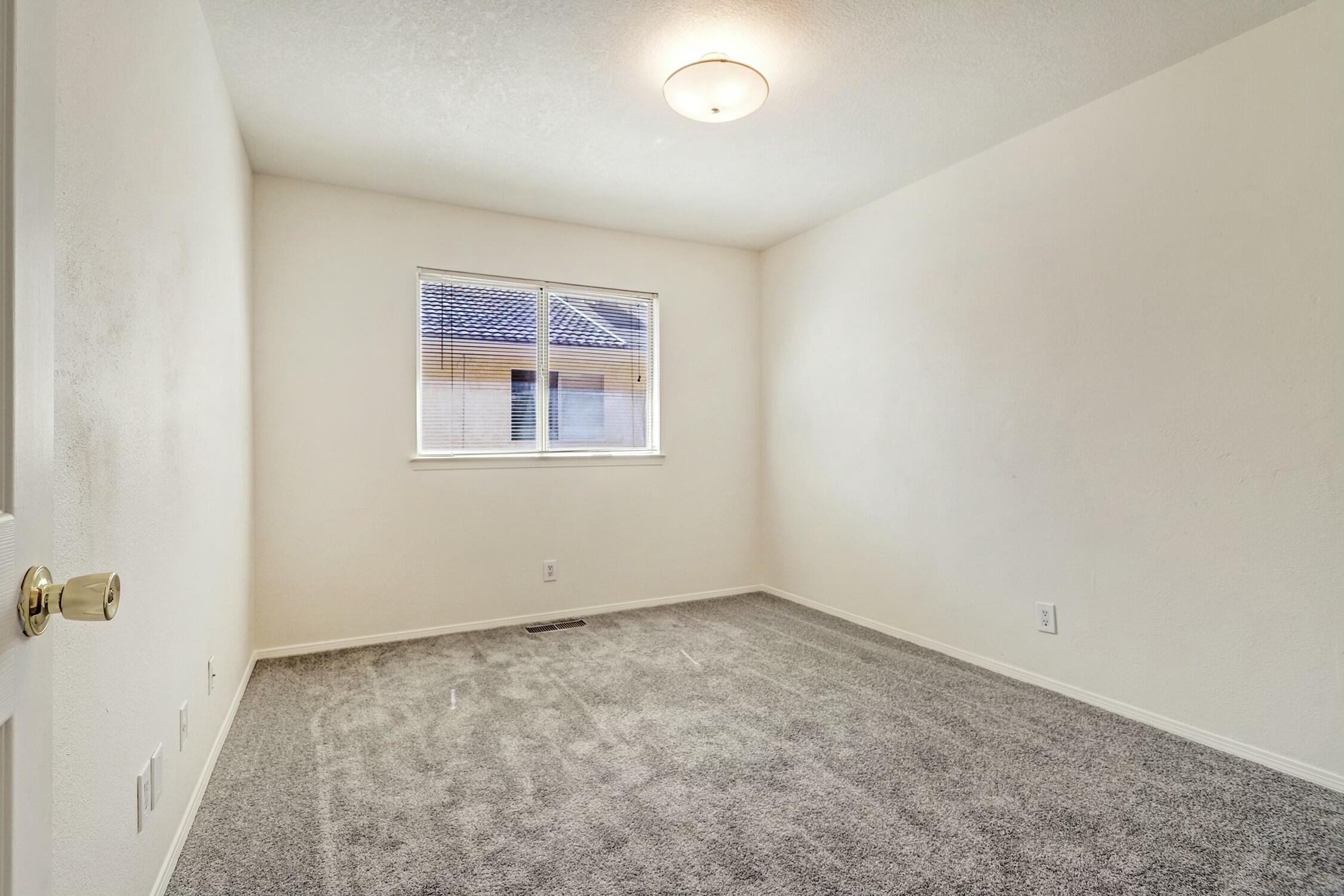 7405 COACHMAN Street NE