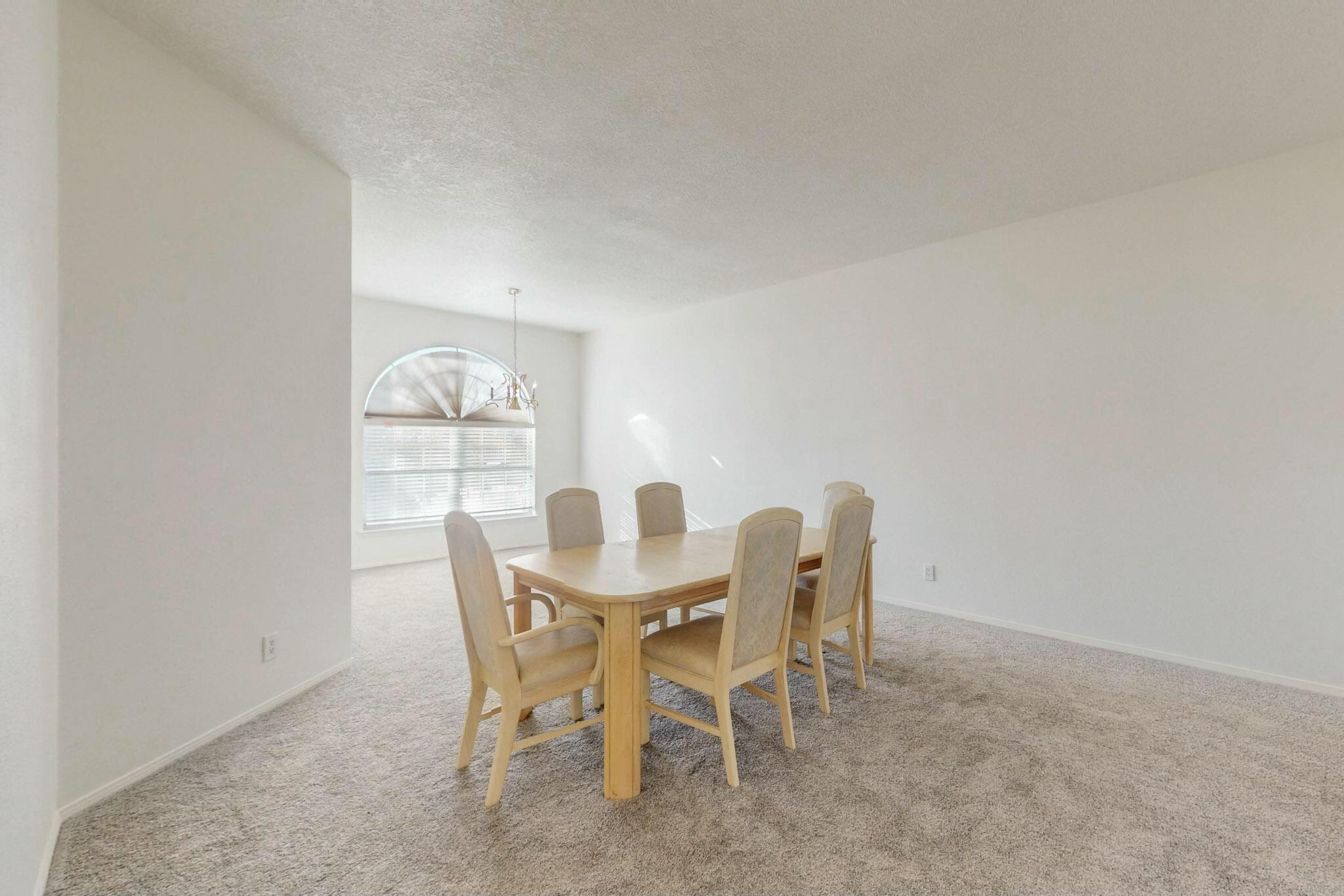 7405 COACHMAN Street NE