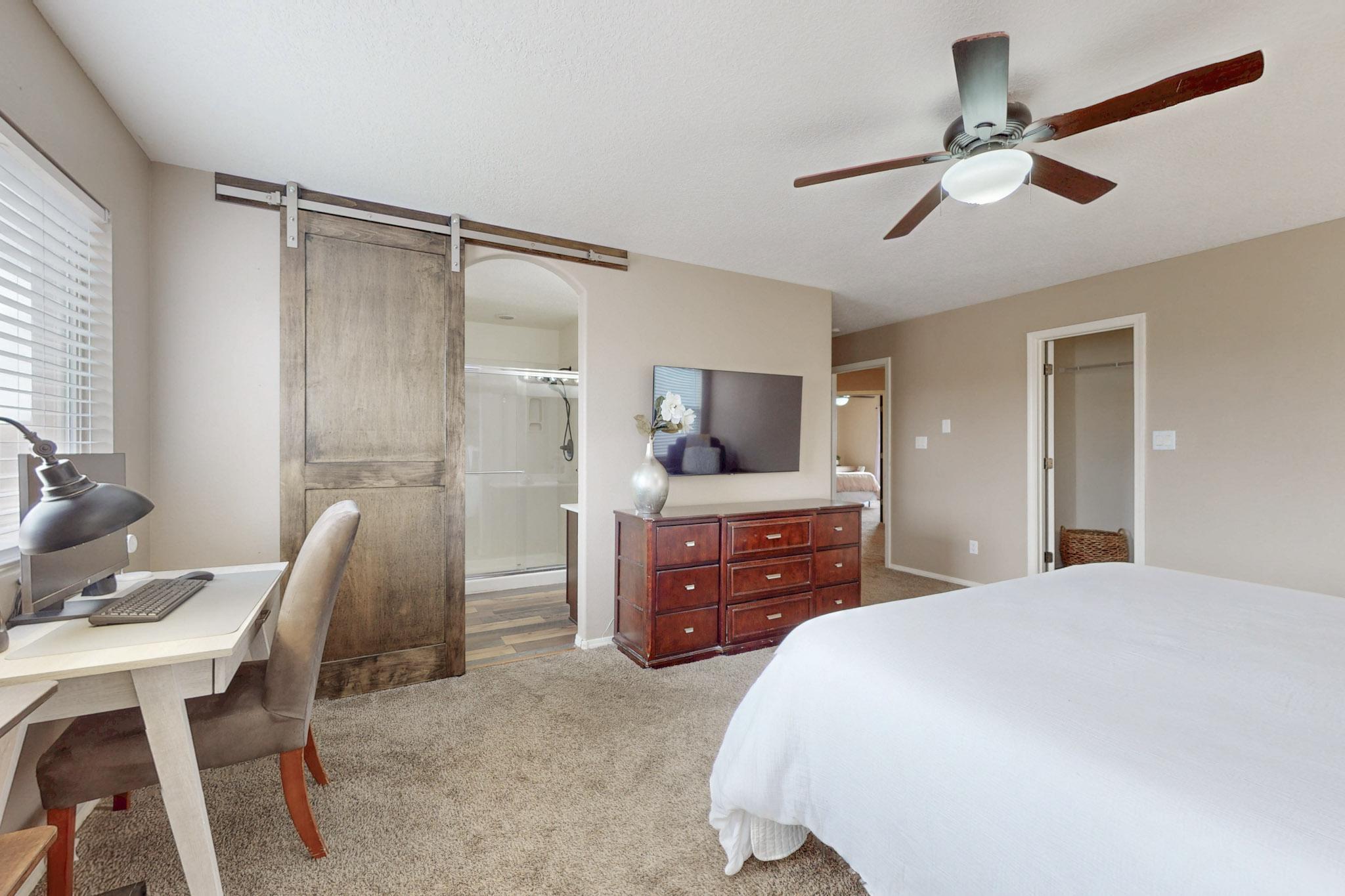 3305 COCHITI Street NE