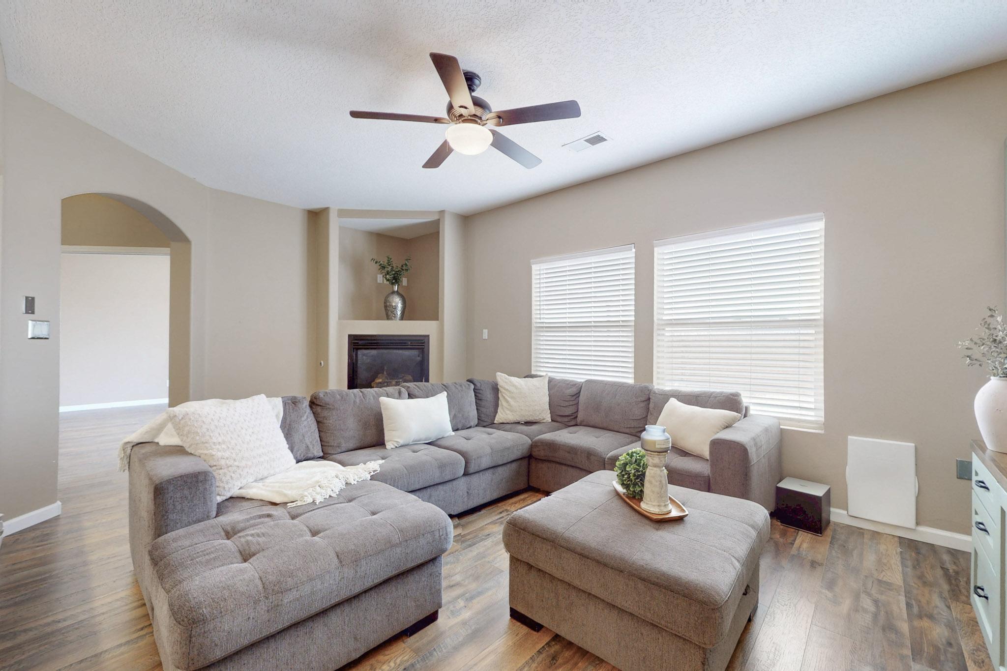 3305 COCHITI Street NE