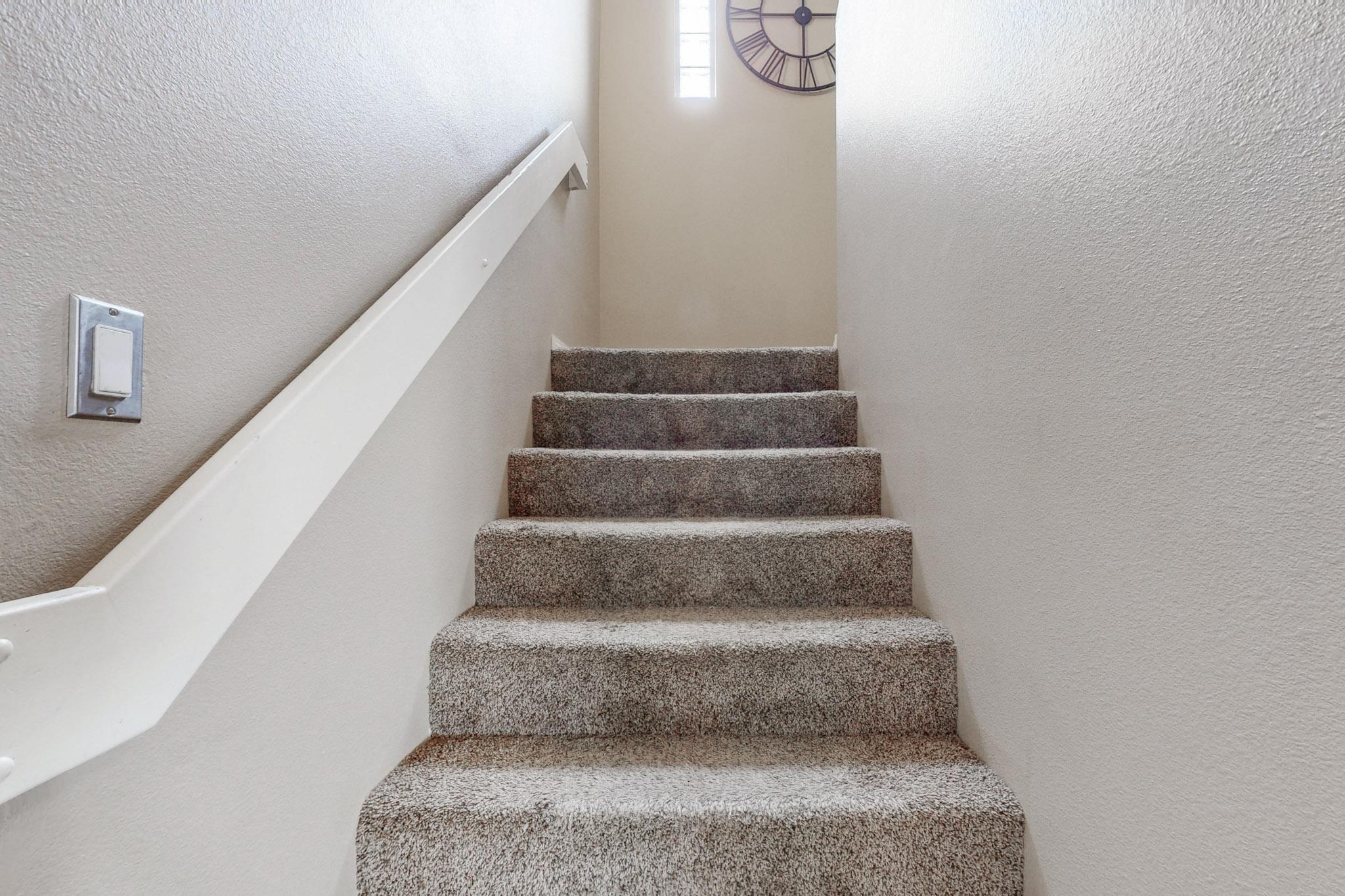 3305 COCHITI Street NE