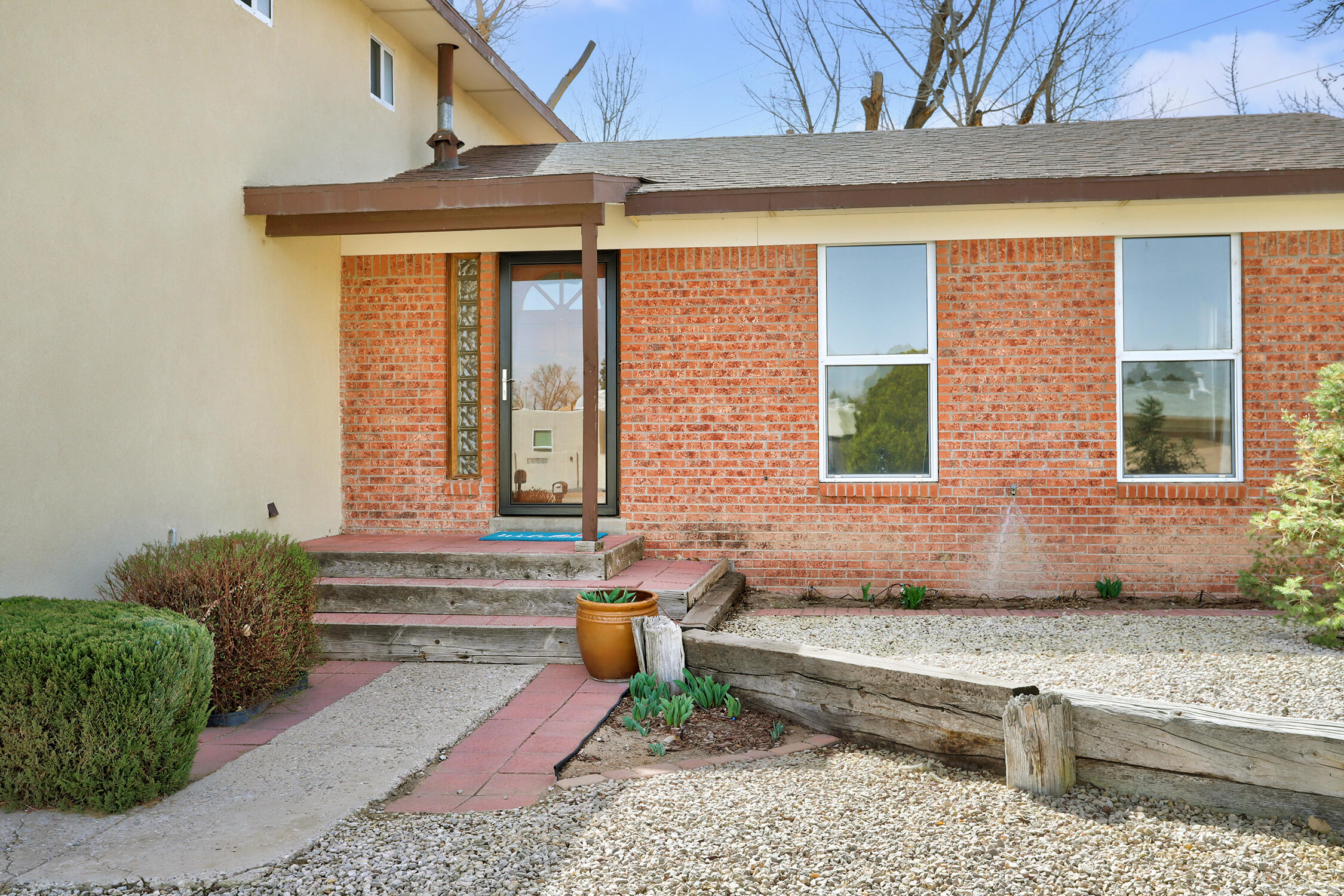 6216 La Joya Place NW