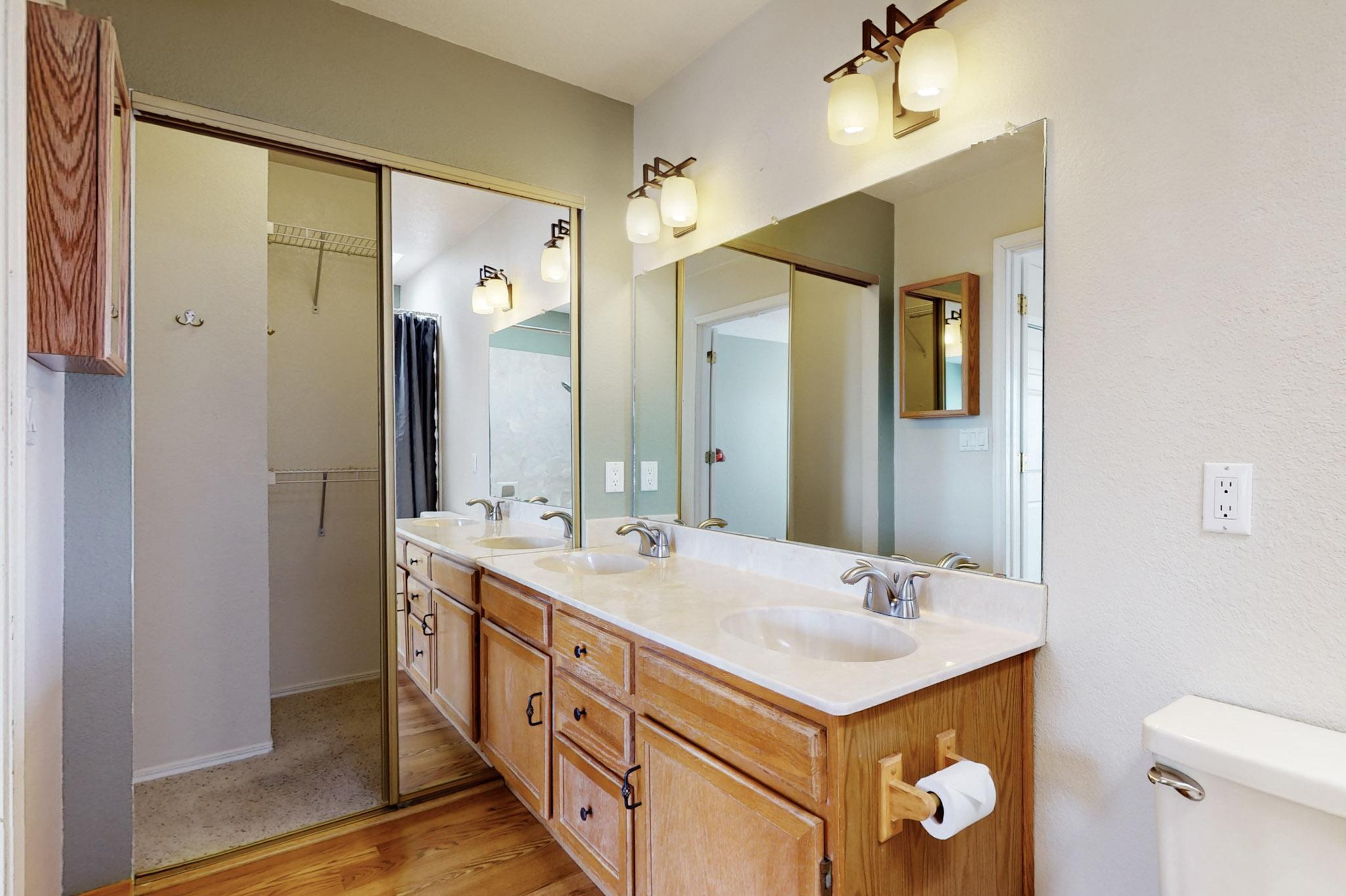 7632 SANDLEWOOD Drive NW