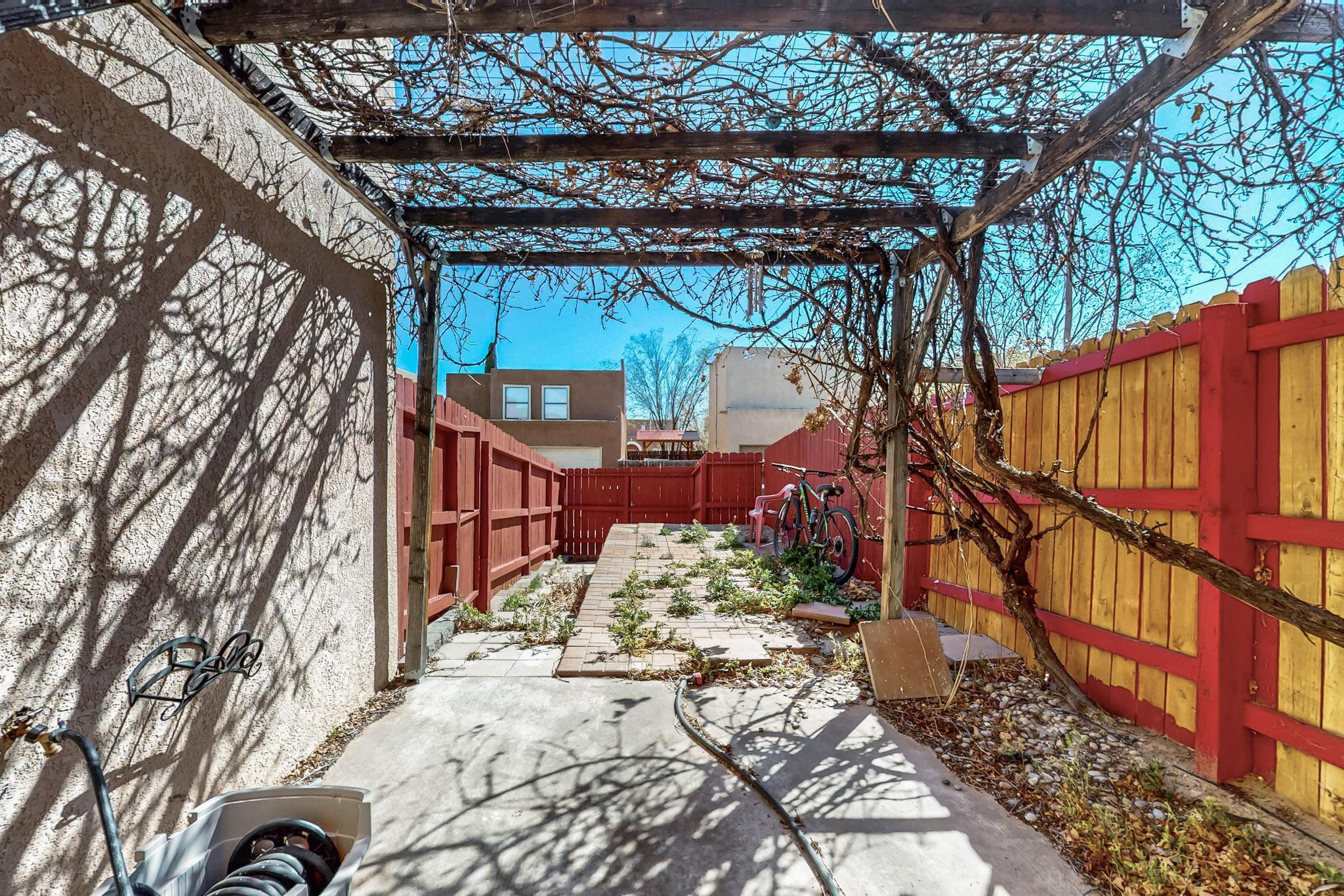 7632 SANDLEWOOD Drive NW