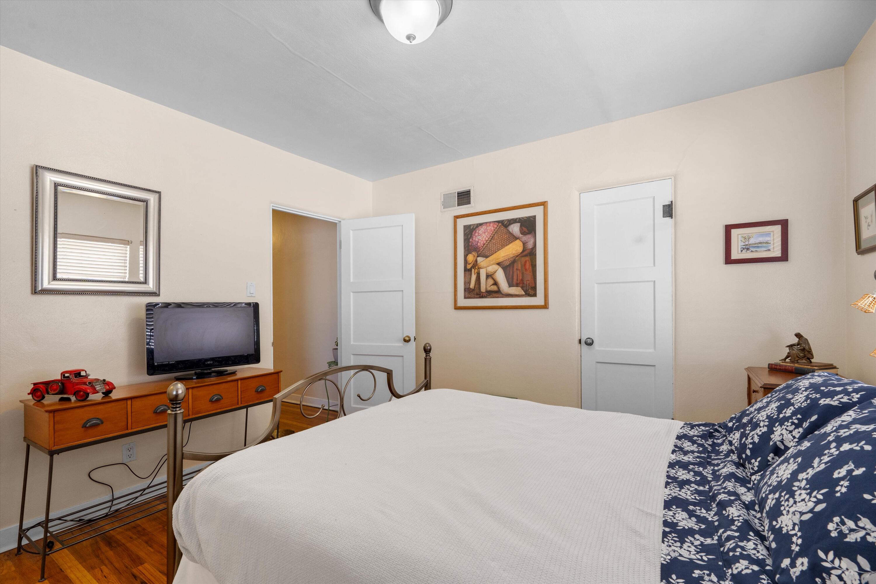 801 PARKLAND Circle SE