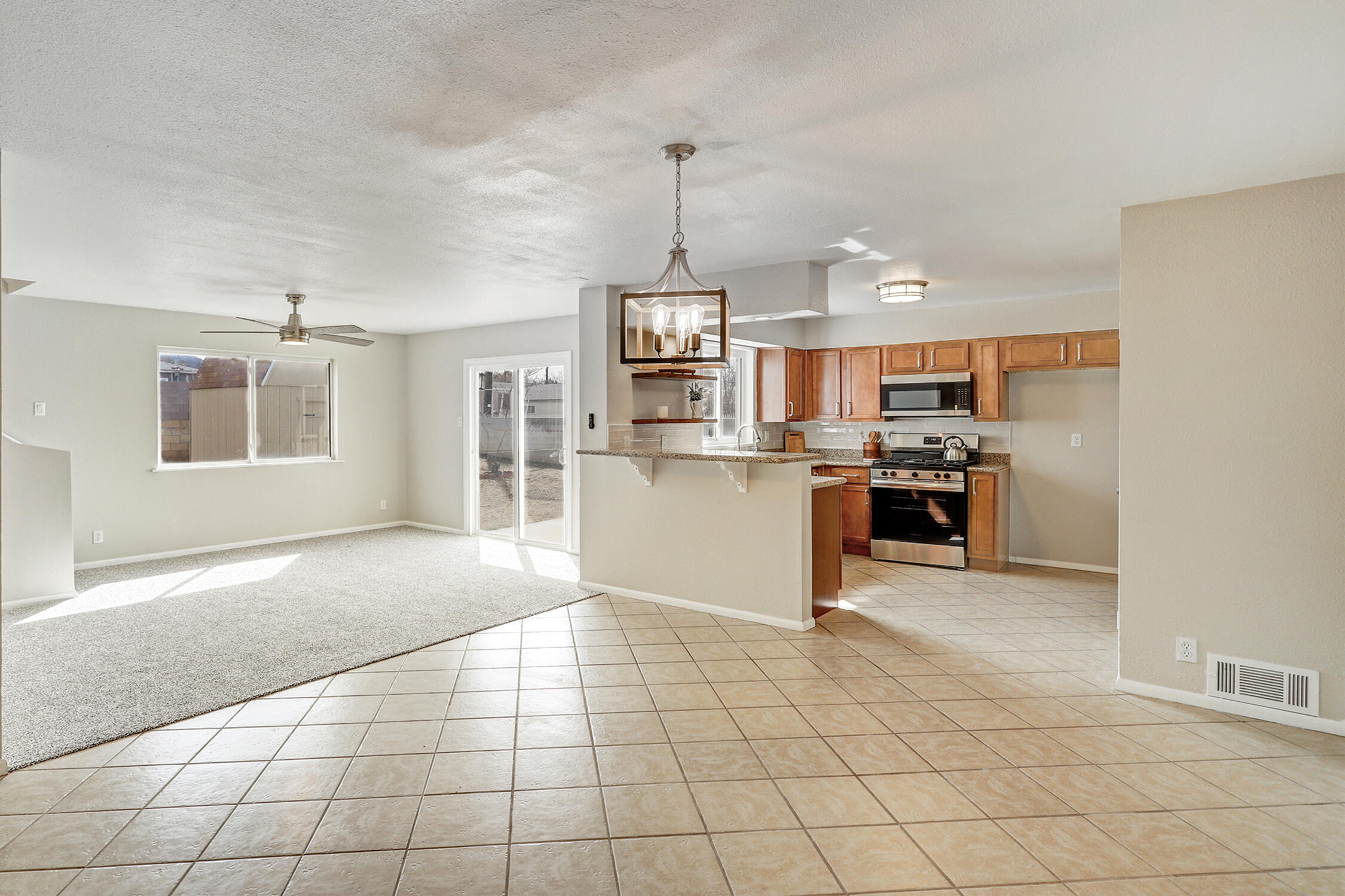 3508 GLORIETA Street NE