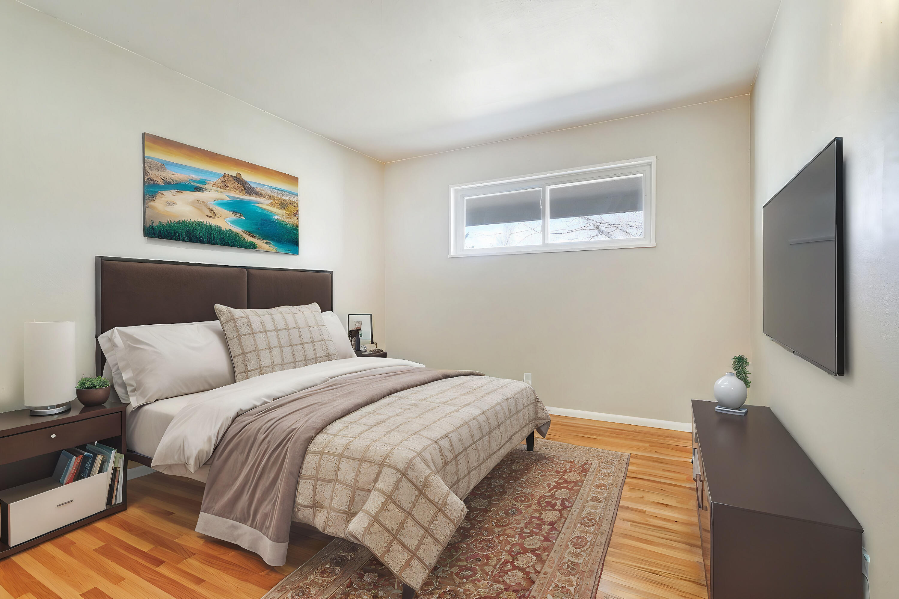 3508 GLORIETA Street NE