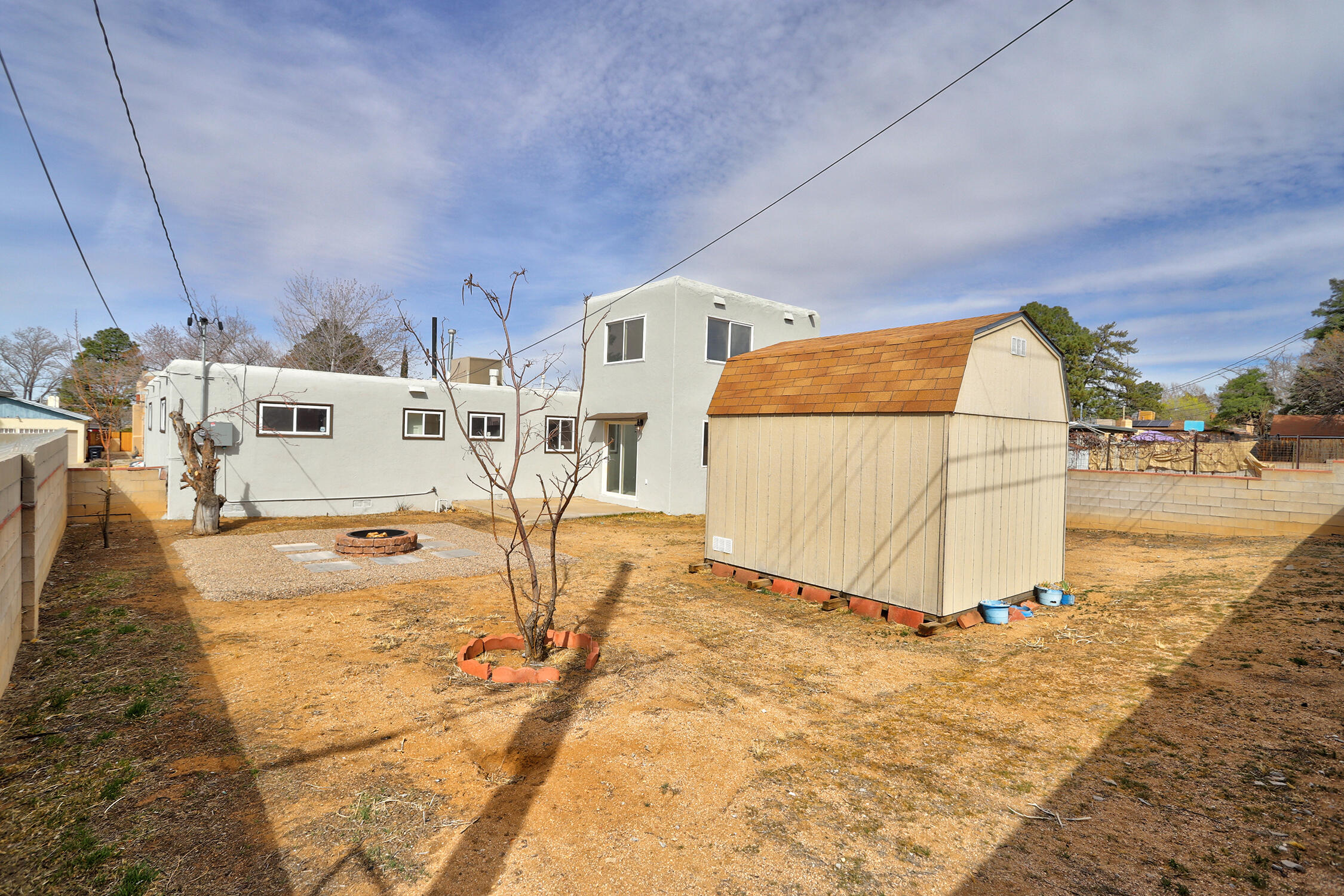 3508 GLORIETA Street NE