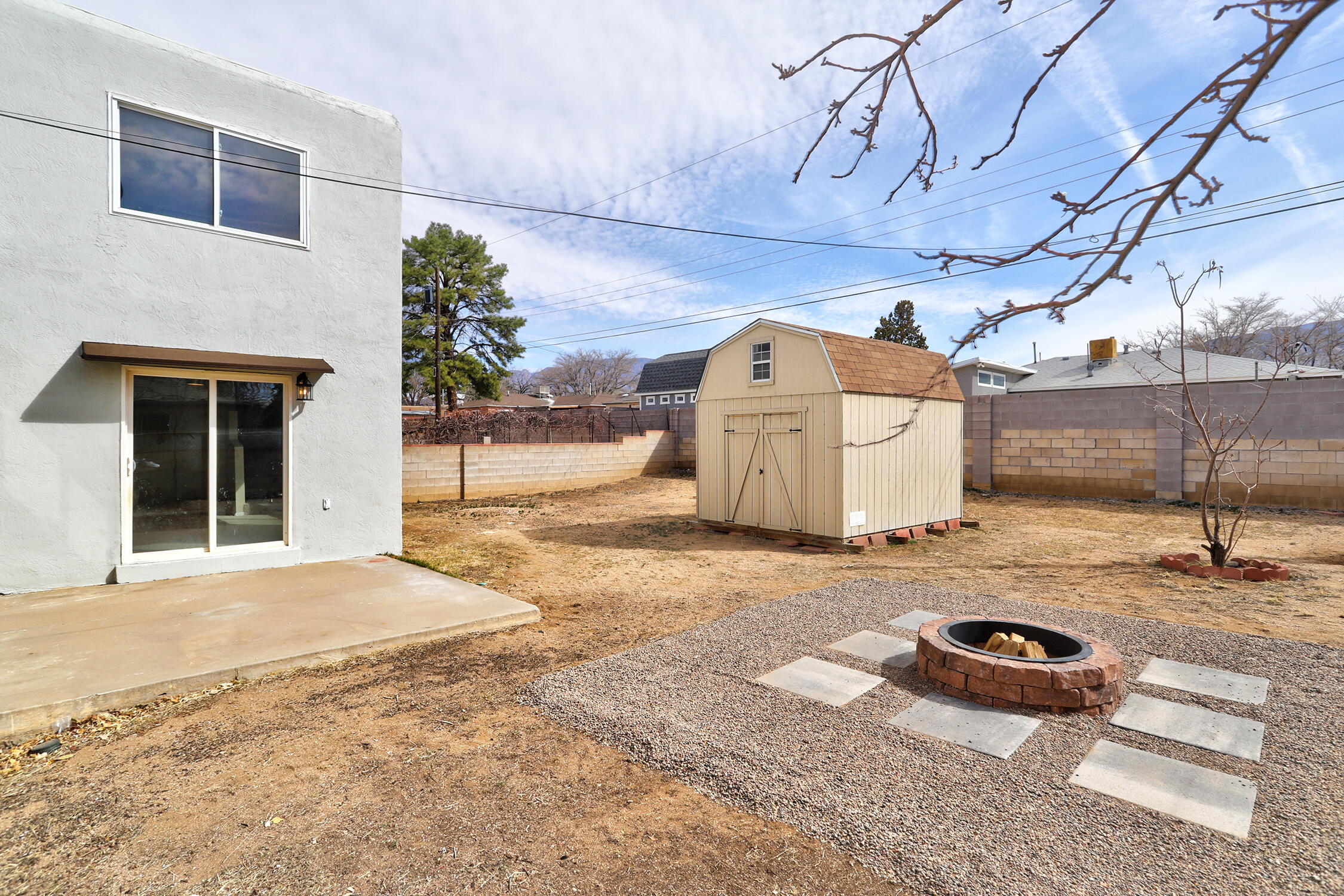 3508 GLORIETA Street NE