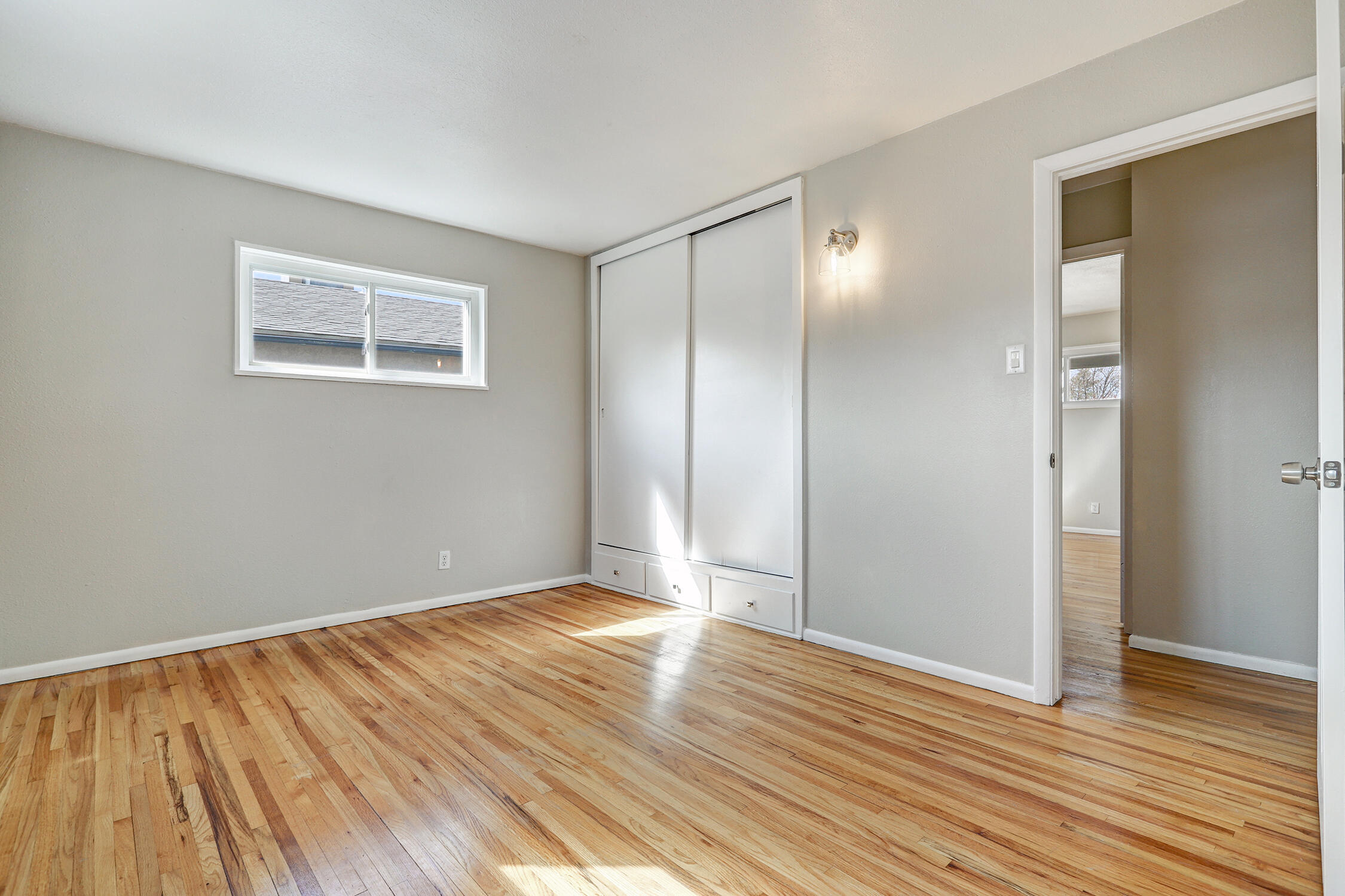 3508 GLORIETA Street NE