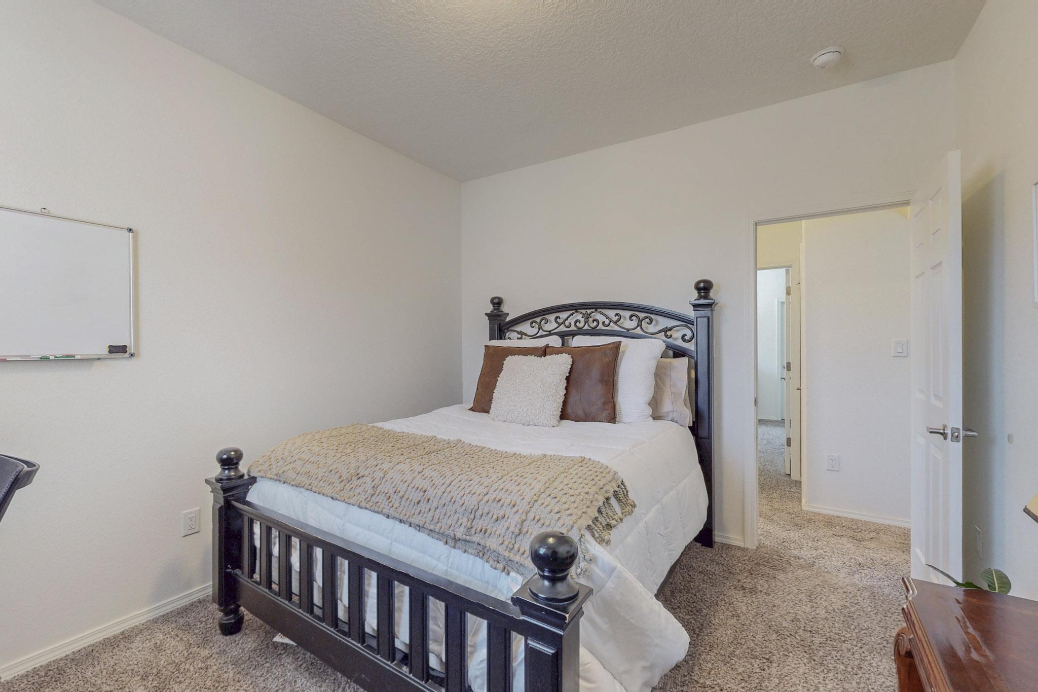 515 WHITTEN Trail SW