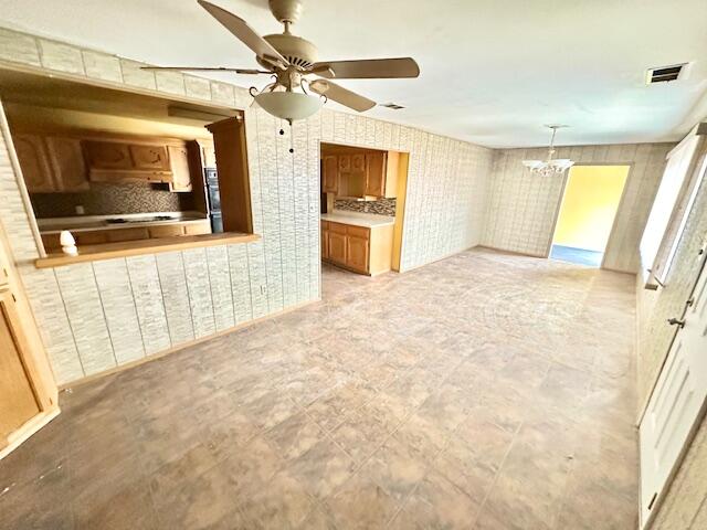 601 E Sargent Street