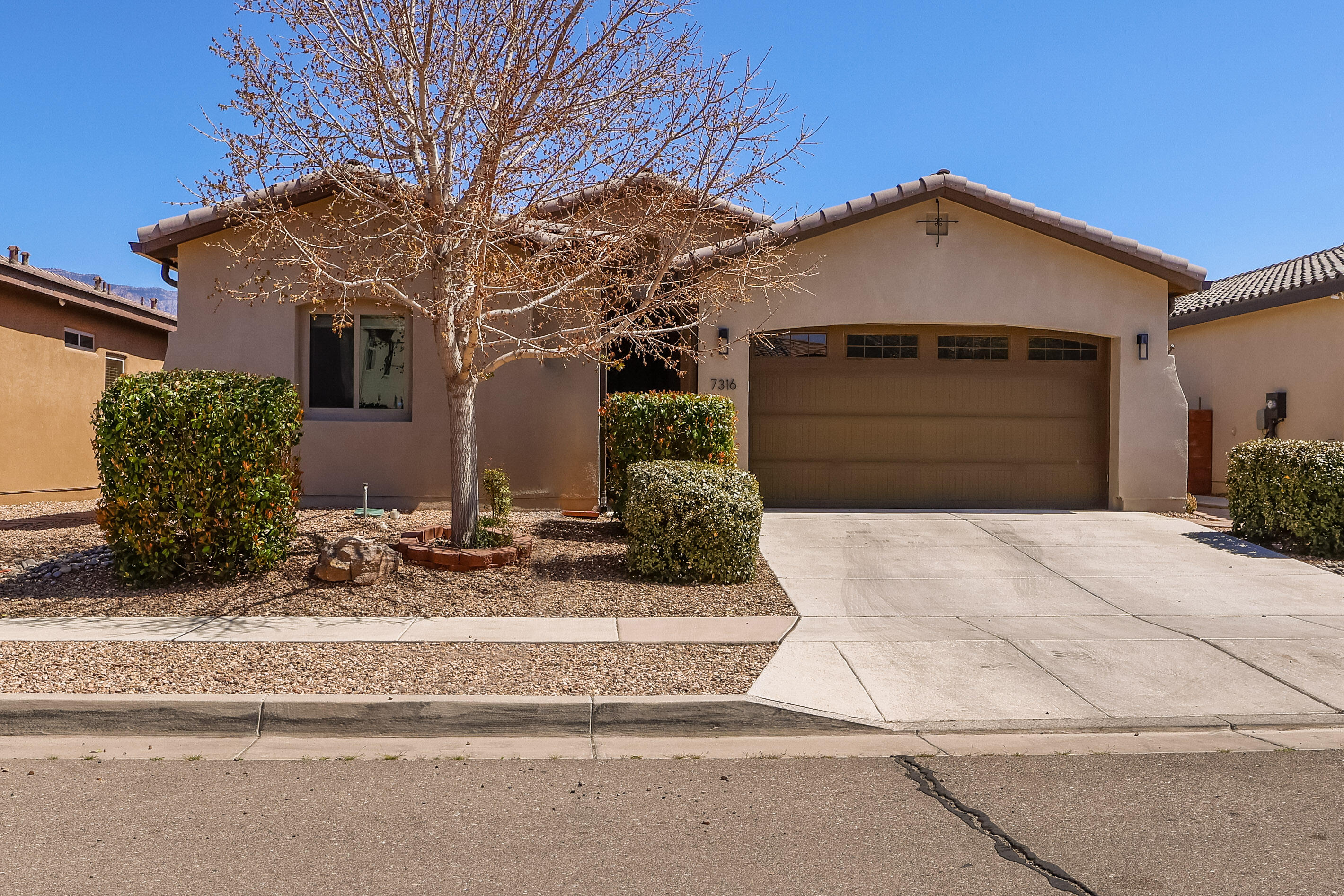 7316 LAGUNA NIGUEL Drive NE