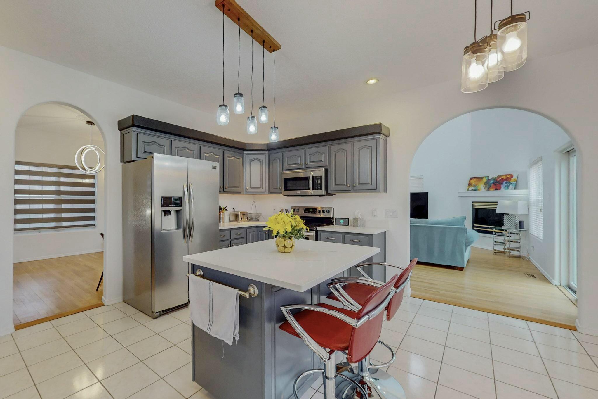 7231 CARDIFF Avenue NE