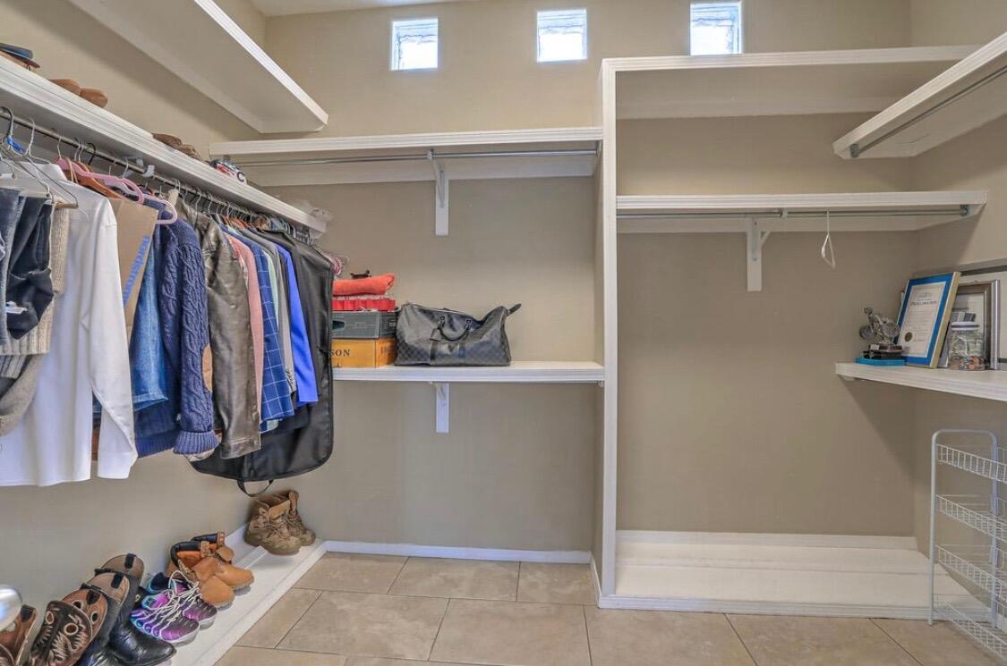 7231 CARDIFF Avenue NE