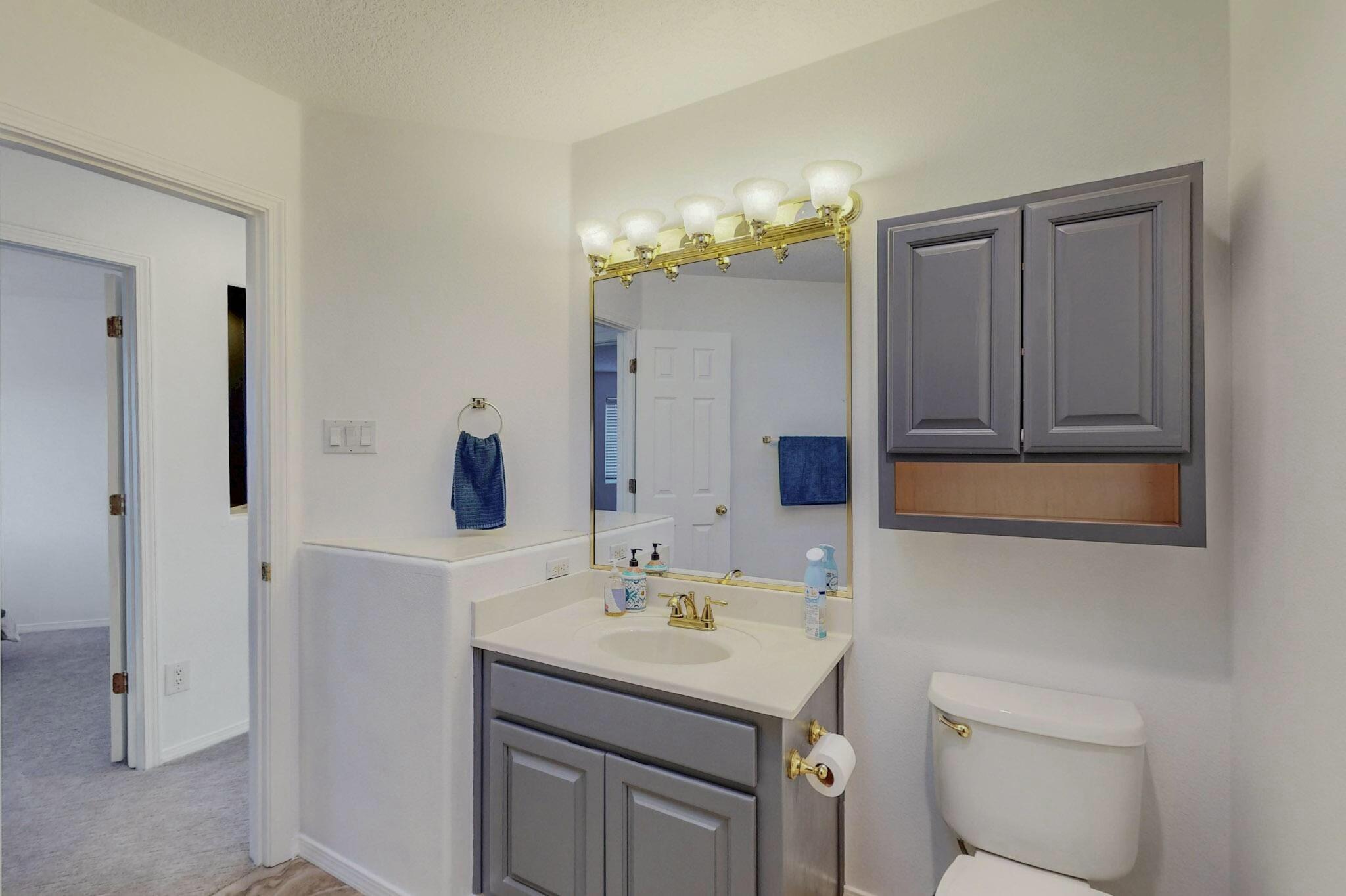 7231 CARDIFF Avenue NE