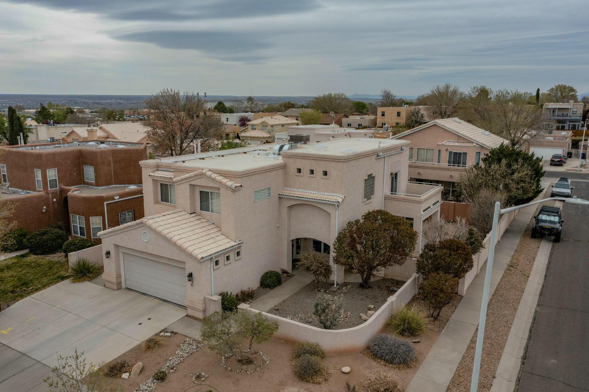 7231 CARDIFF Avenue NE