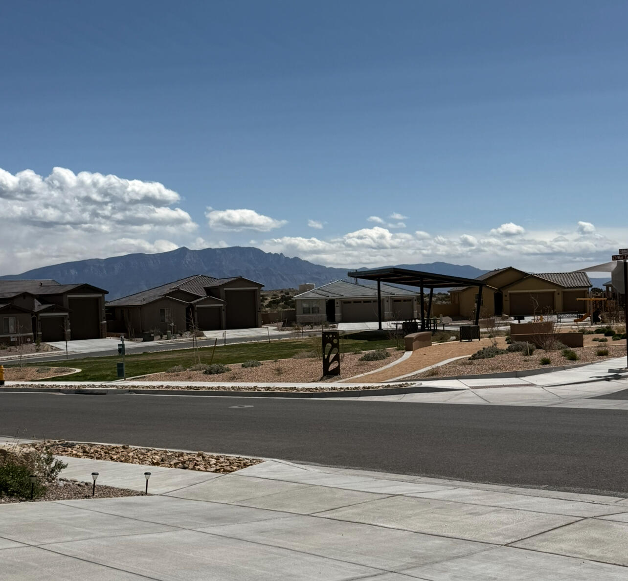 3269 Wolf Tail Loop NE