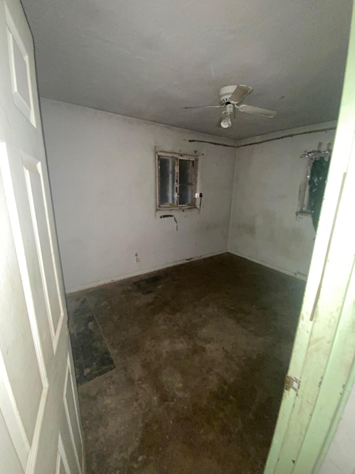 2403 CARDENAS Drive NE