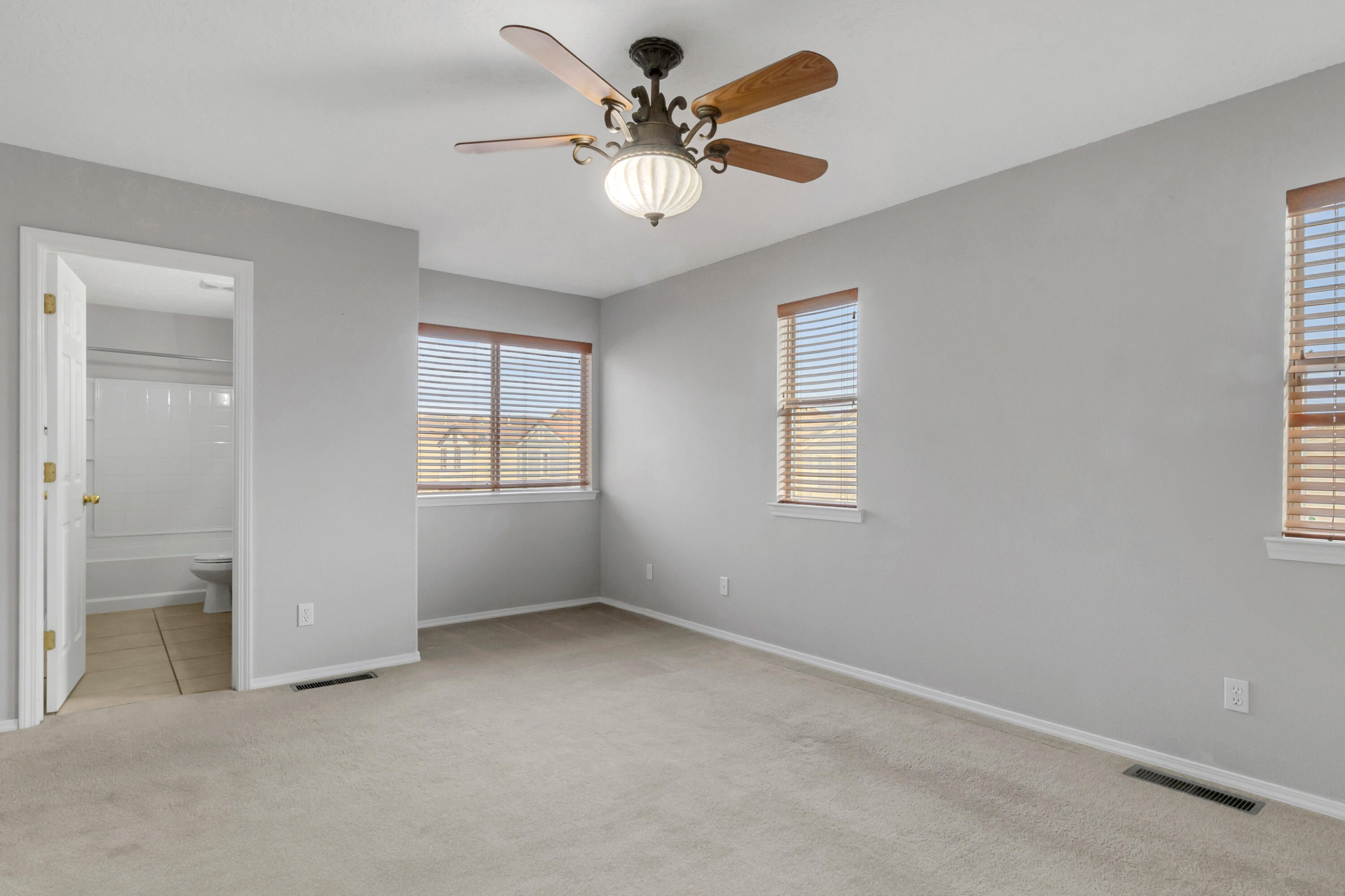 10908 TOMATILLO Lane SE