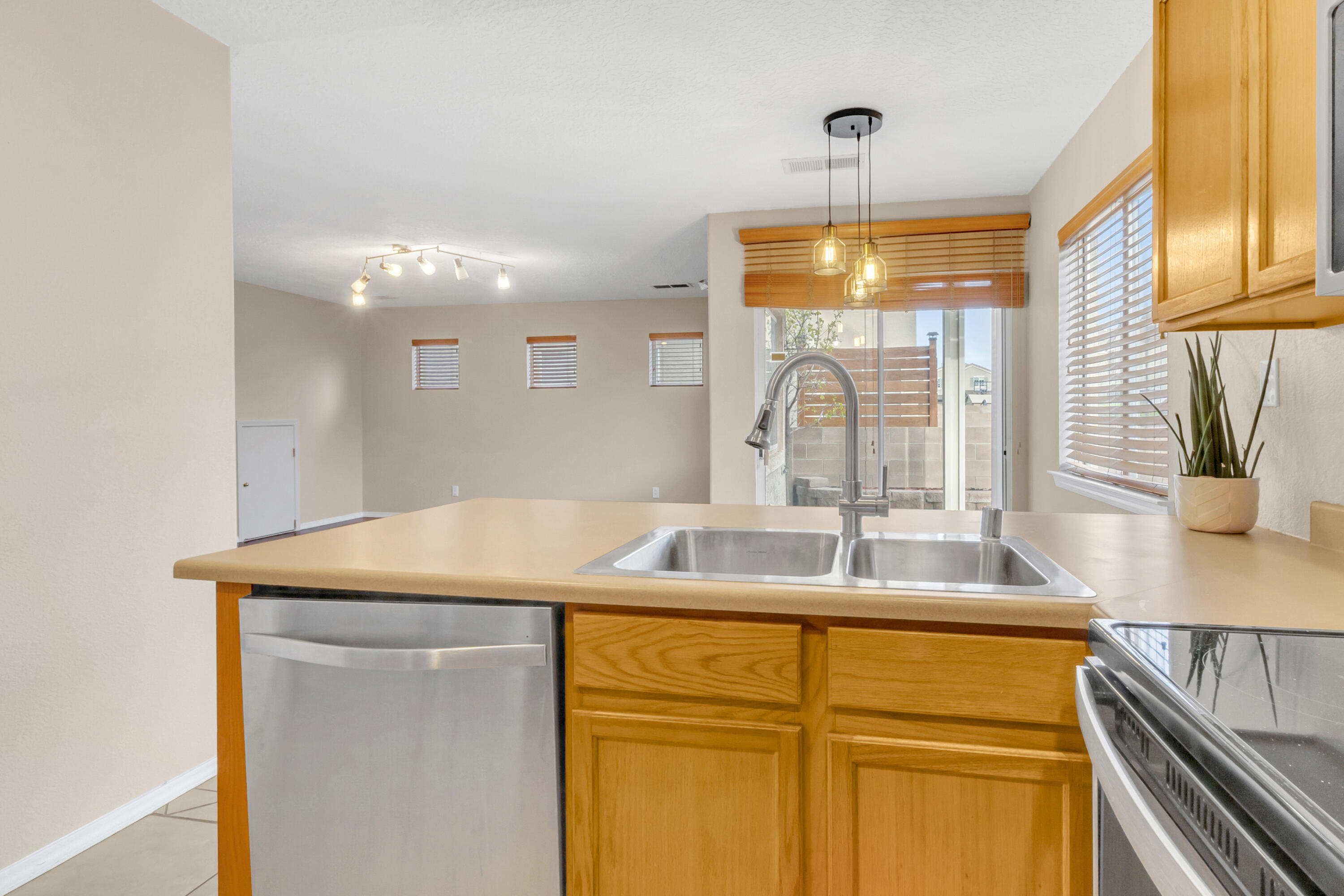 10908 TOMATILLO Lane SE