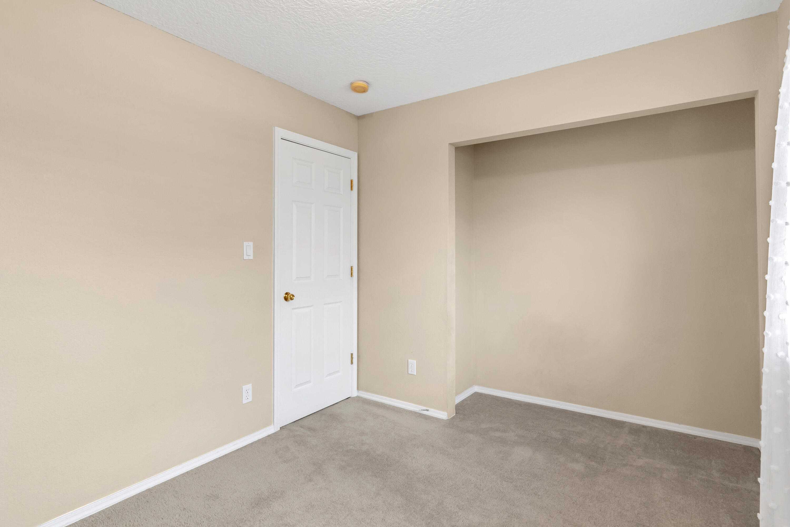 10908 TOMATILLO Lane SE