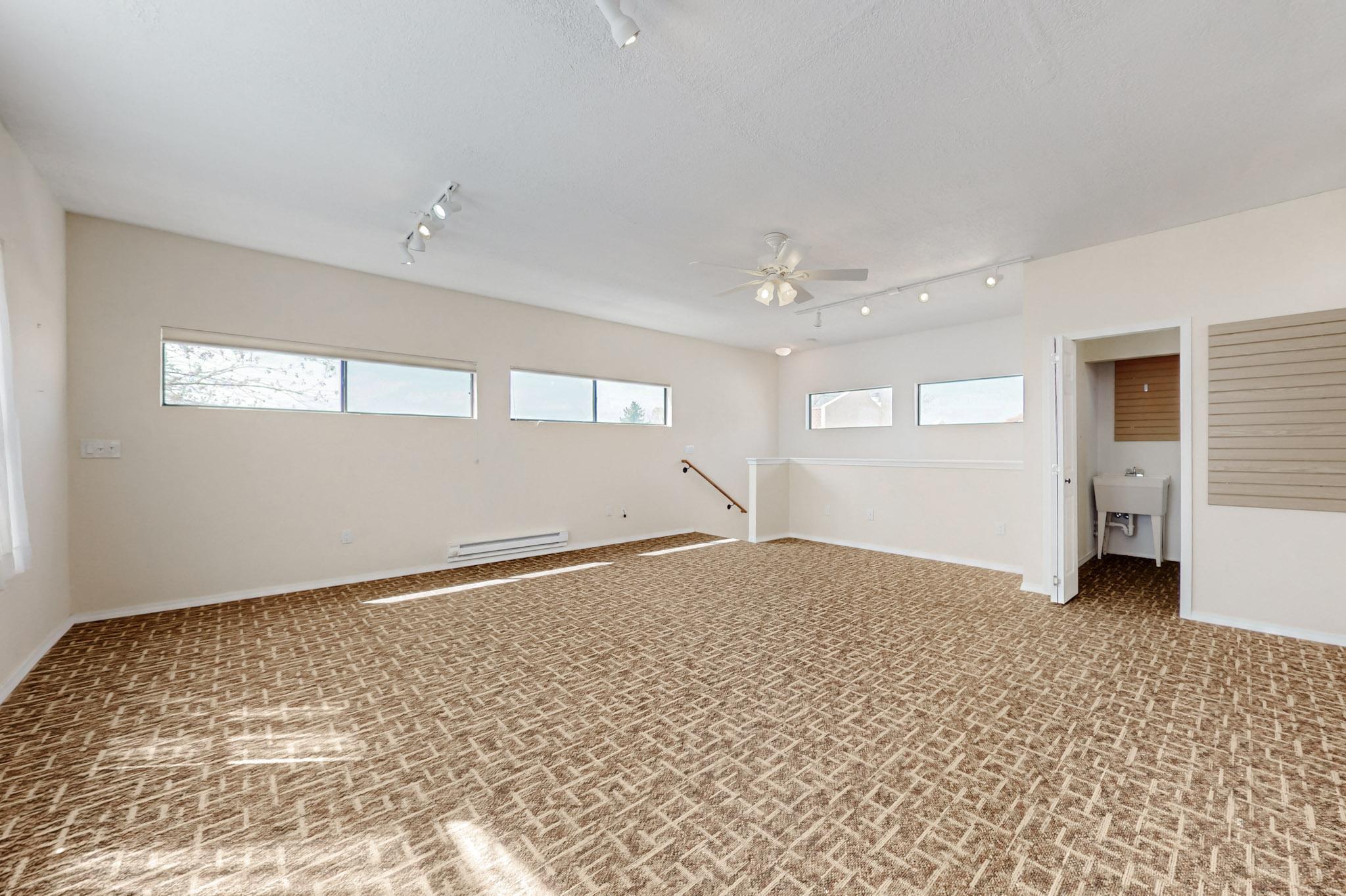 11215 ACADEMY RIDGE Road NE